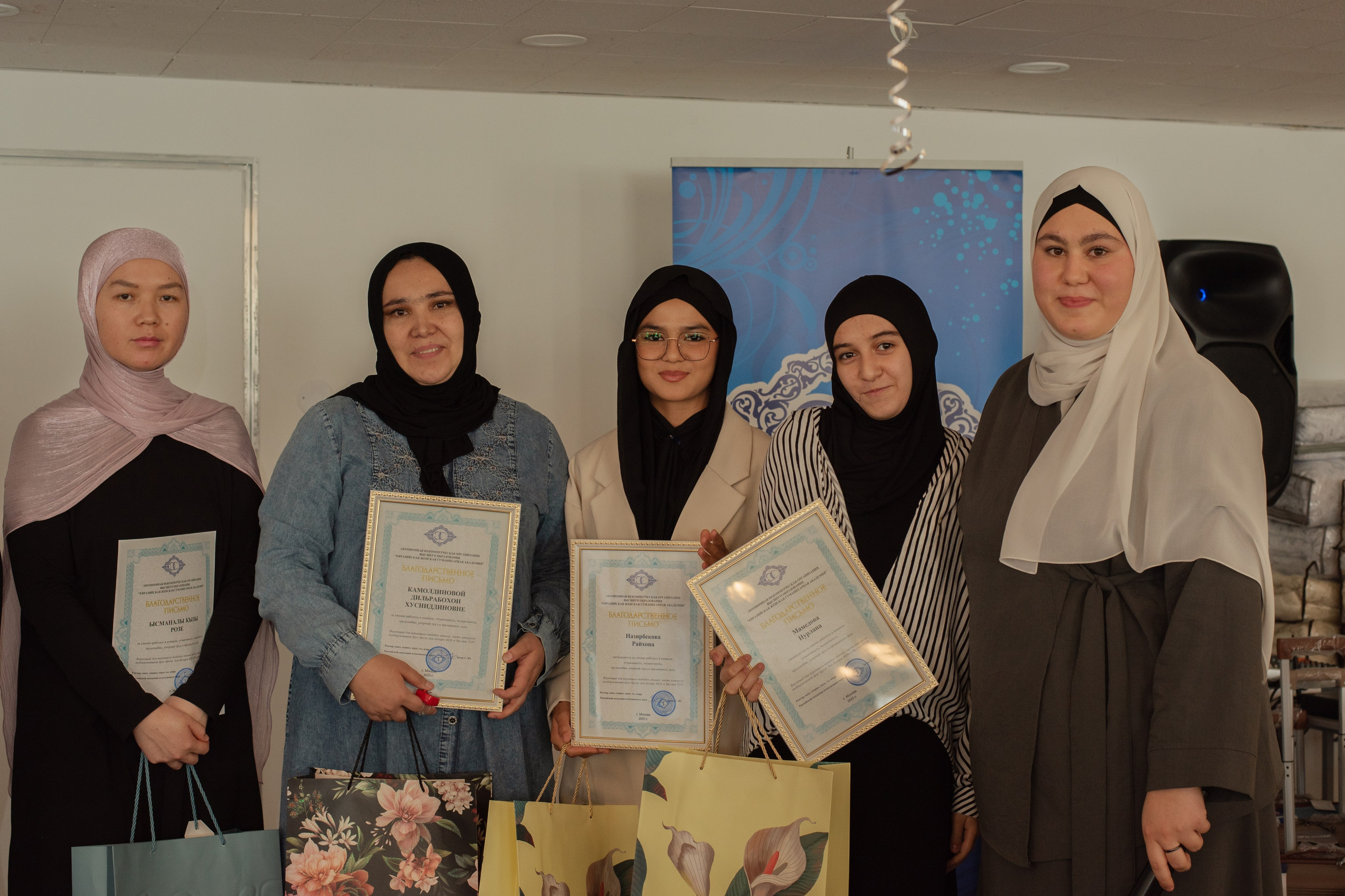 Выпускной в Евразийской женской гуманитарной академии. Лина Курочка — ваш фотограф