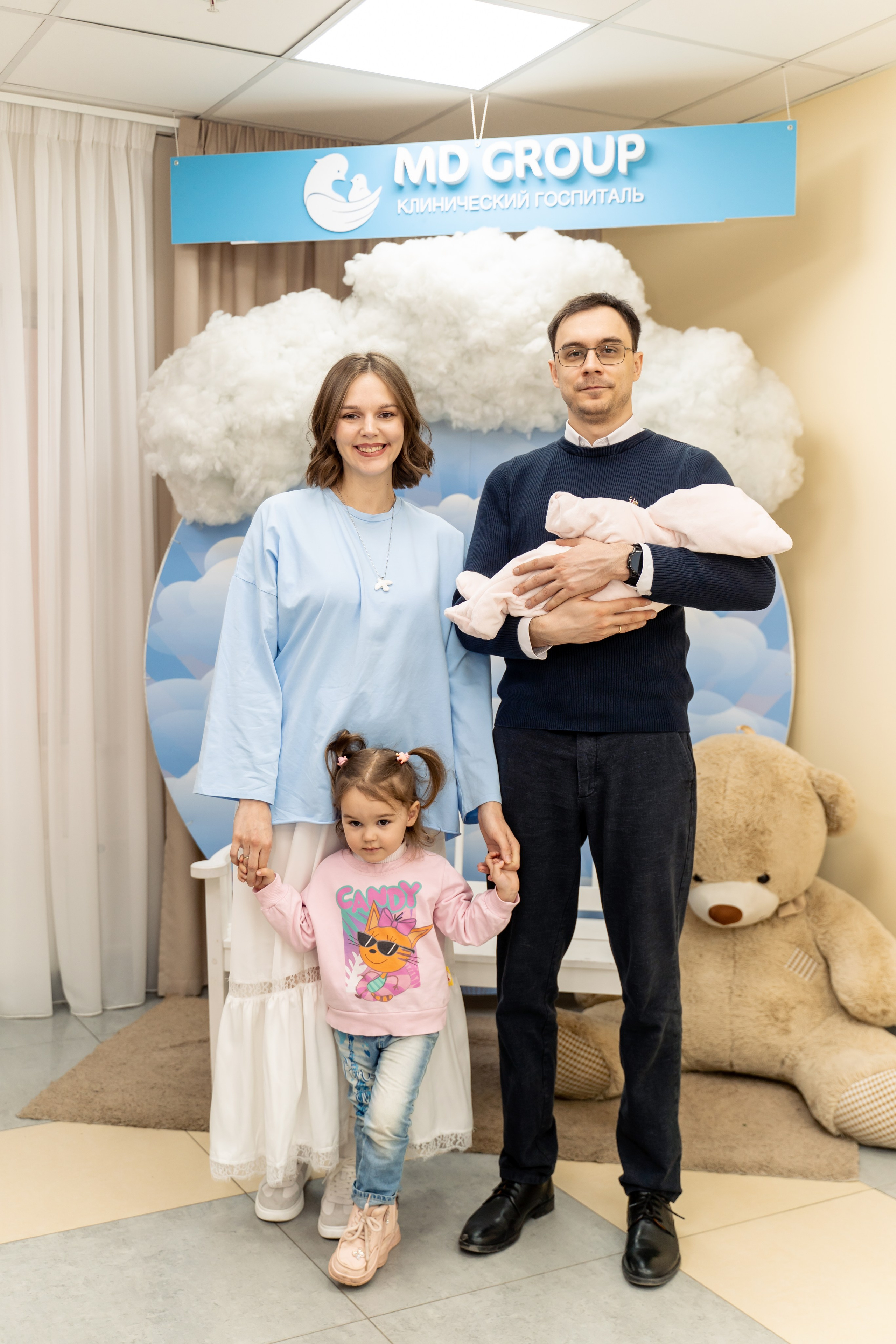 Выписка из роддома ПМЦ на Севастопольском. Фотограф на выписку из роддома Москва