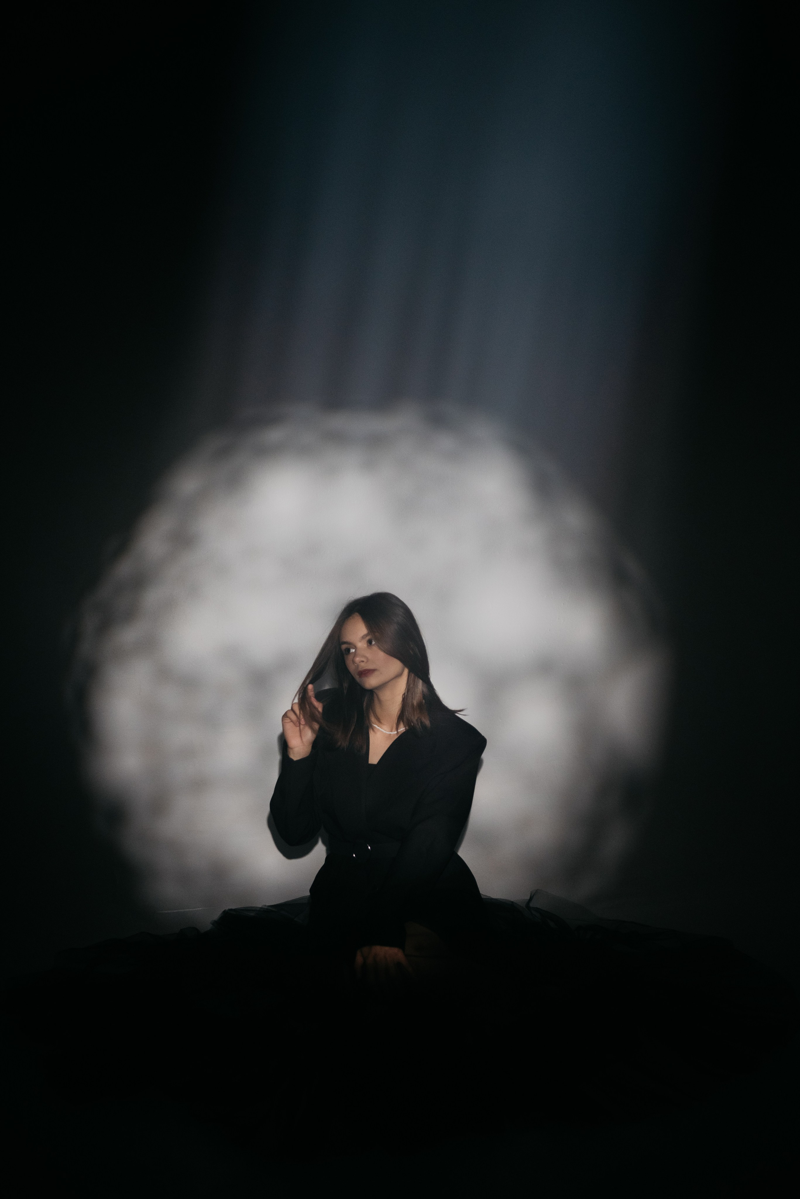 Съемка в студии — луна