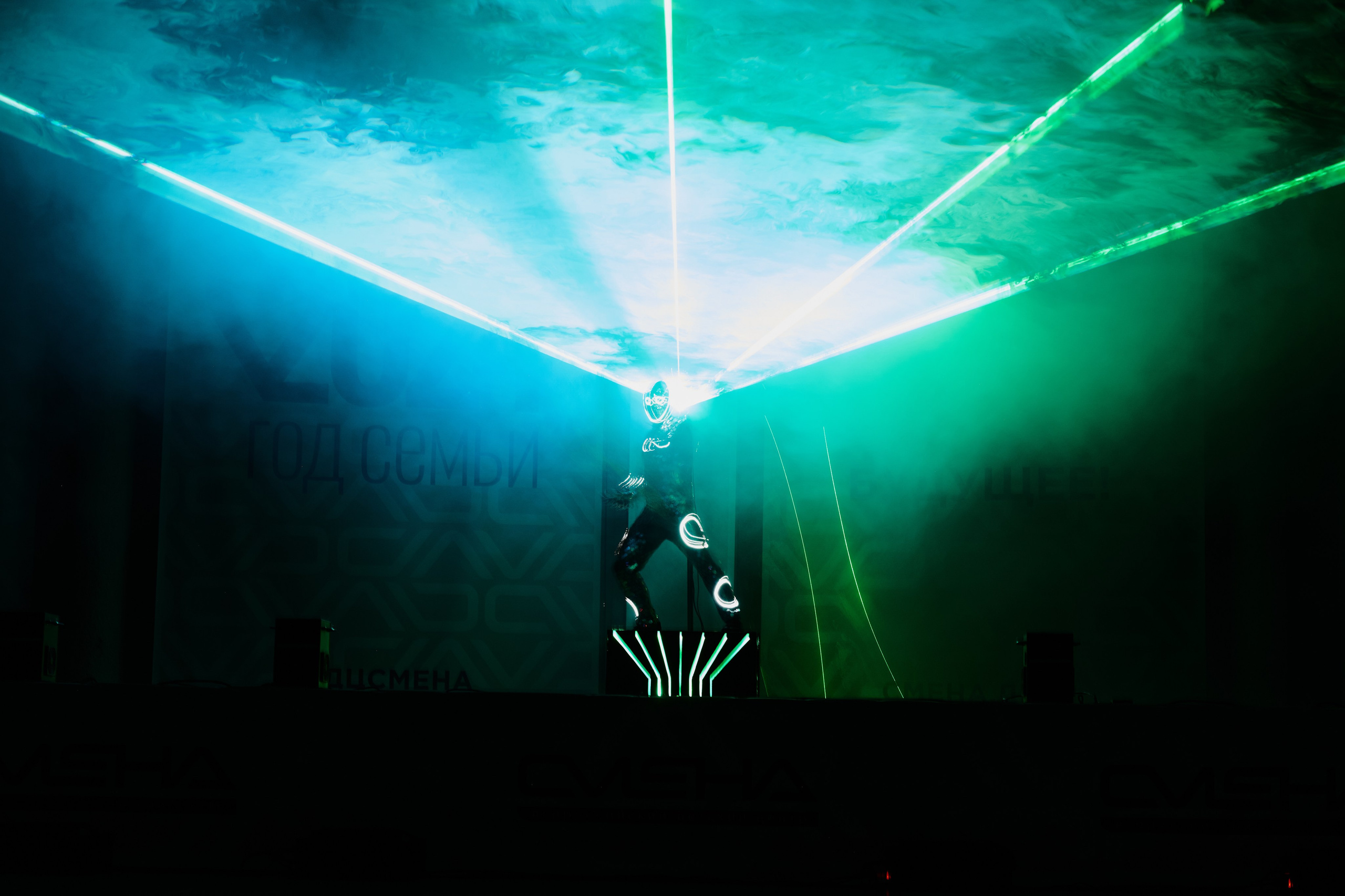 Открытие смены «Юный Геолог». ВДЦ «Смена» Авугст 2024 Анапа. Фотограф Роман Адлер