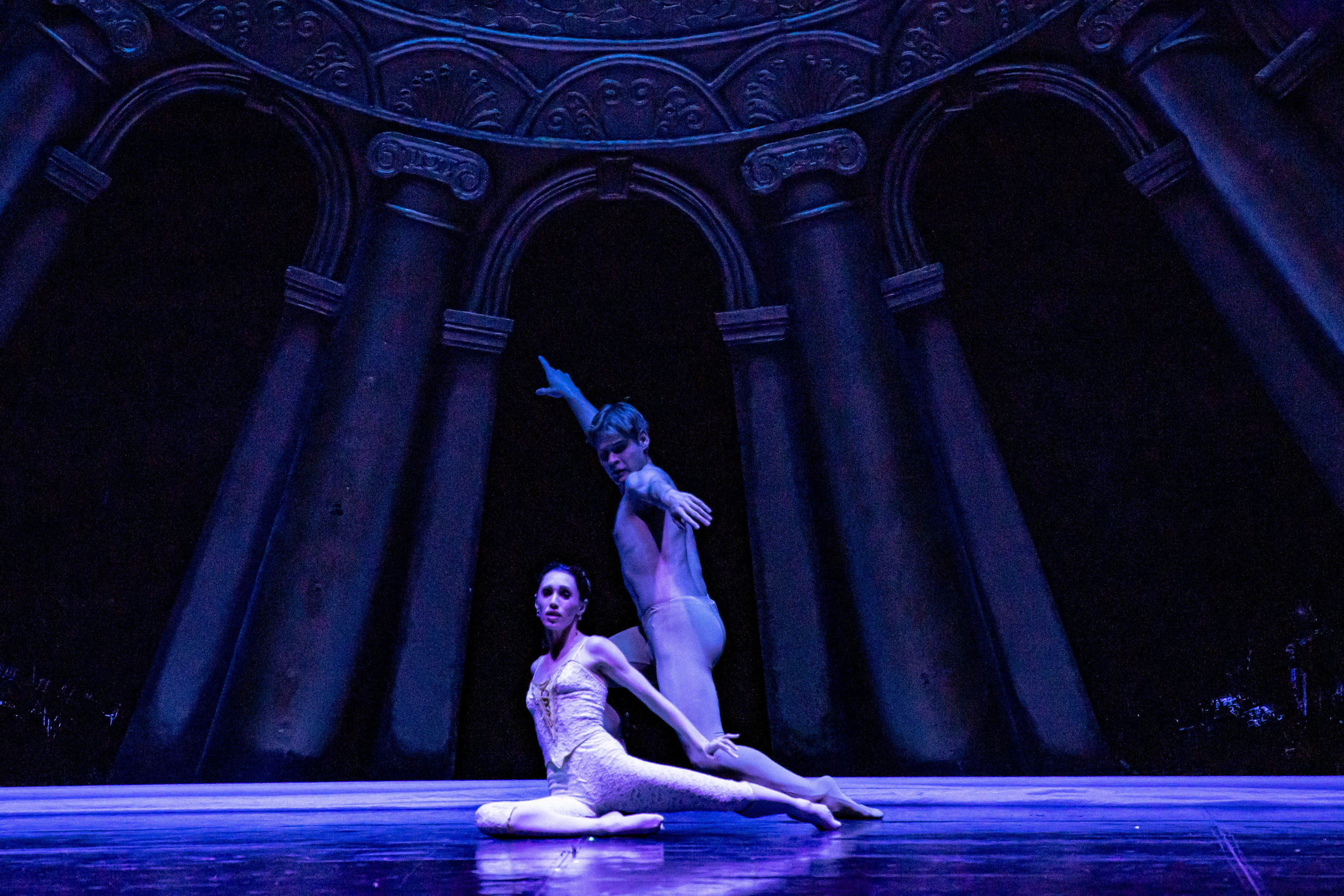 Русский Гамлет спектакль премьера Марийского театра оперы и балета в Зимнем театре г. Сочи. Фотограф в Сочи Юрий Шептаев