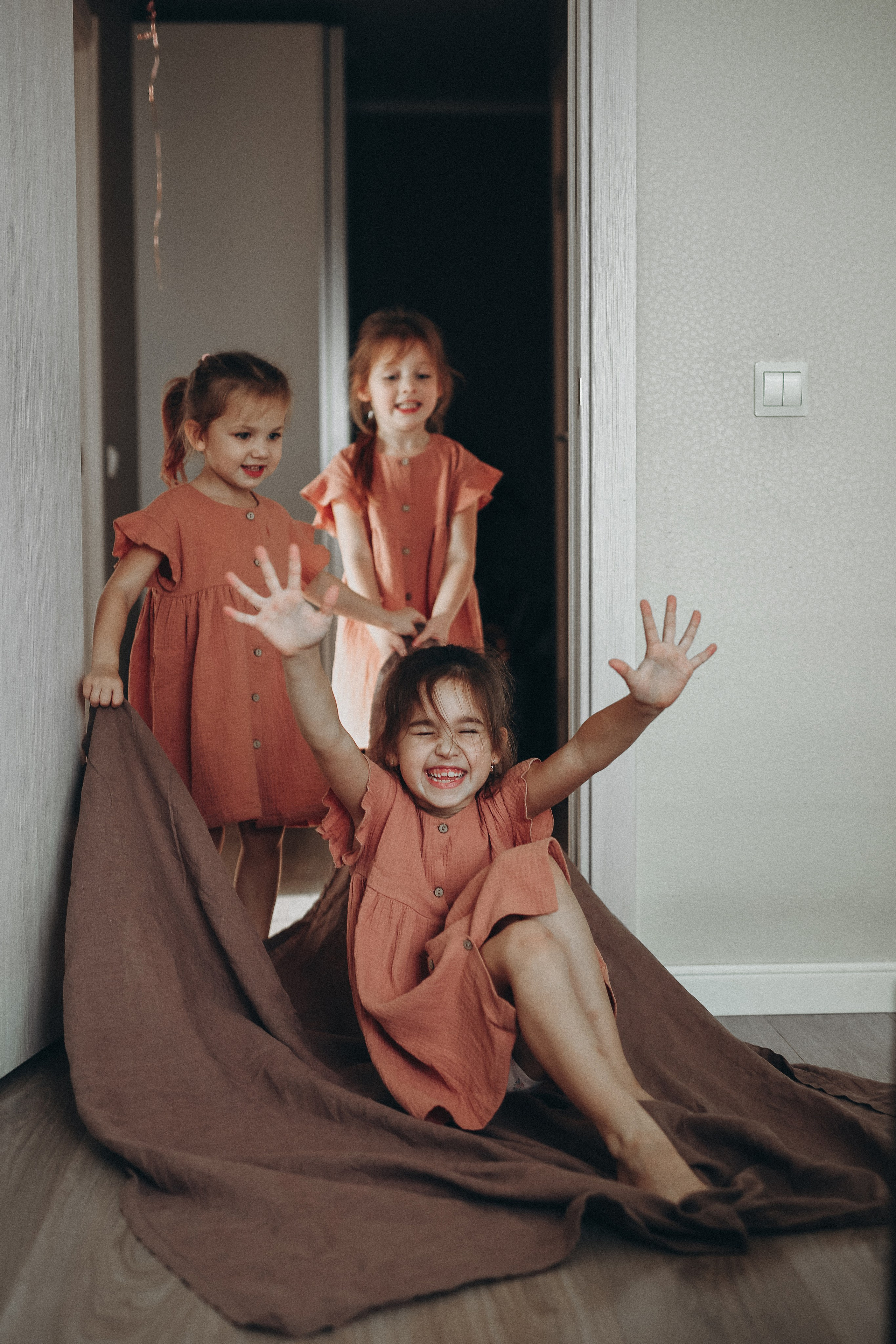 Светлана с дочками. Семейный фотограф в Москве Марина Петра