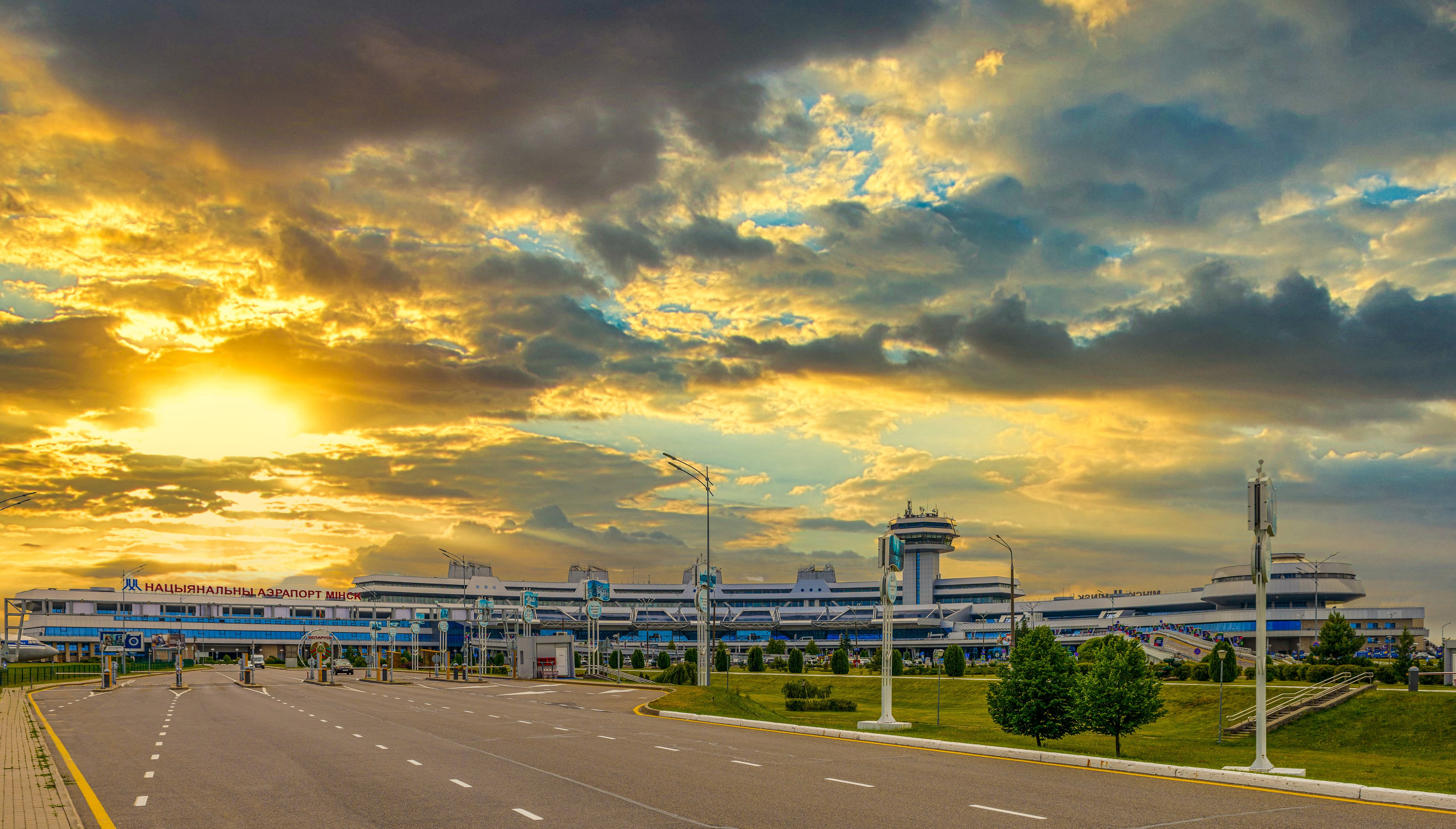Архитектурная фотосъемка — Национальный аэропорт. Фотограф Платон Македонский