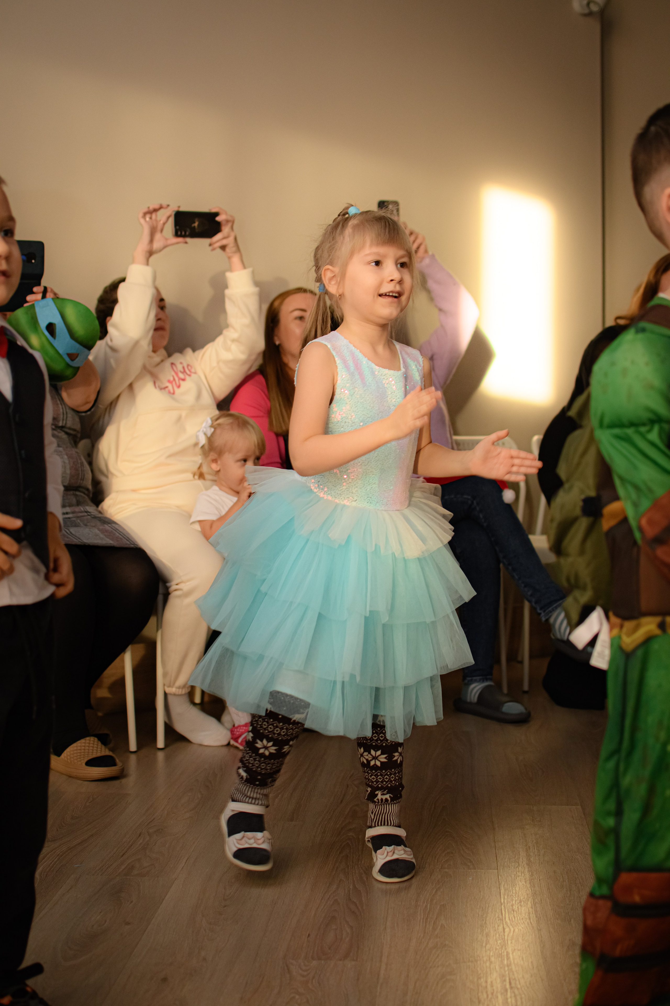 HAPPY NEW YEAR. Photokarish