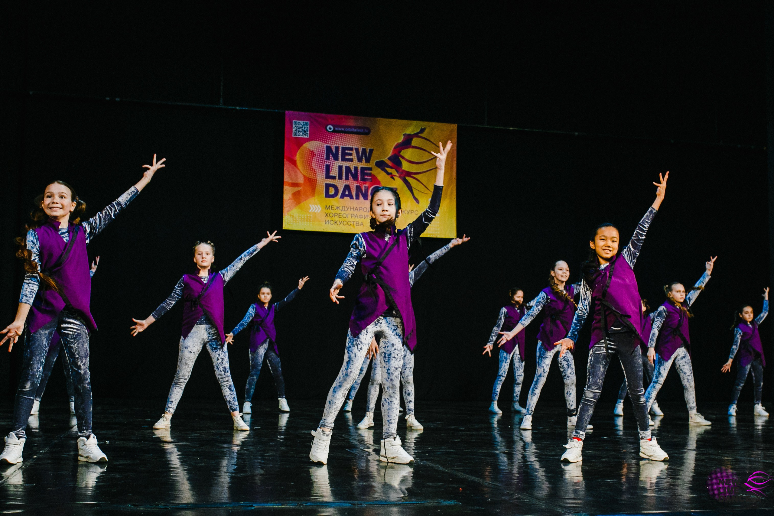 Концерты new line dance-magic universe-red. Фотограф в Новосибирске Ася Зверева