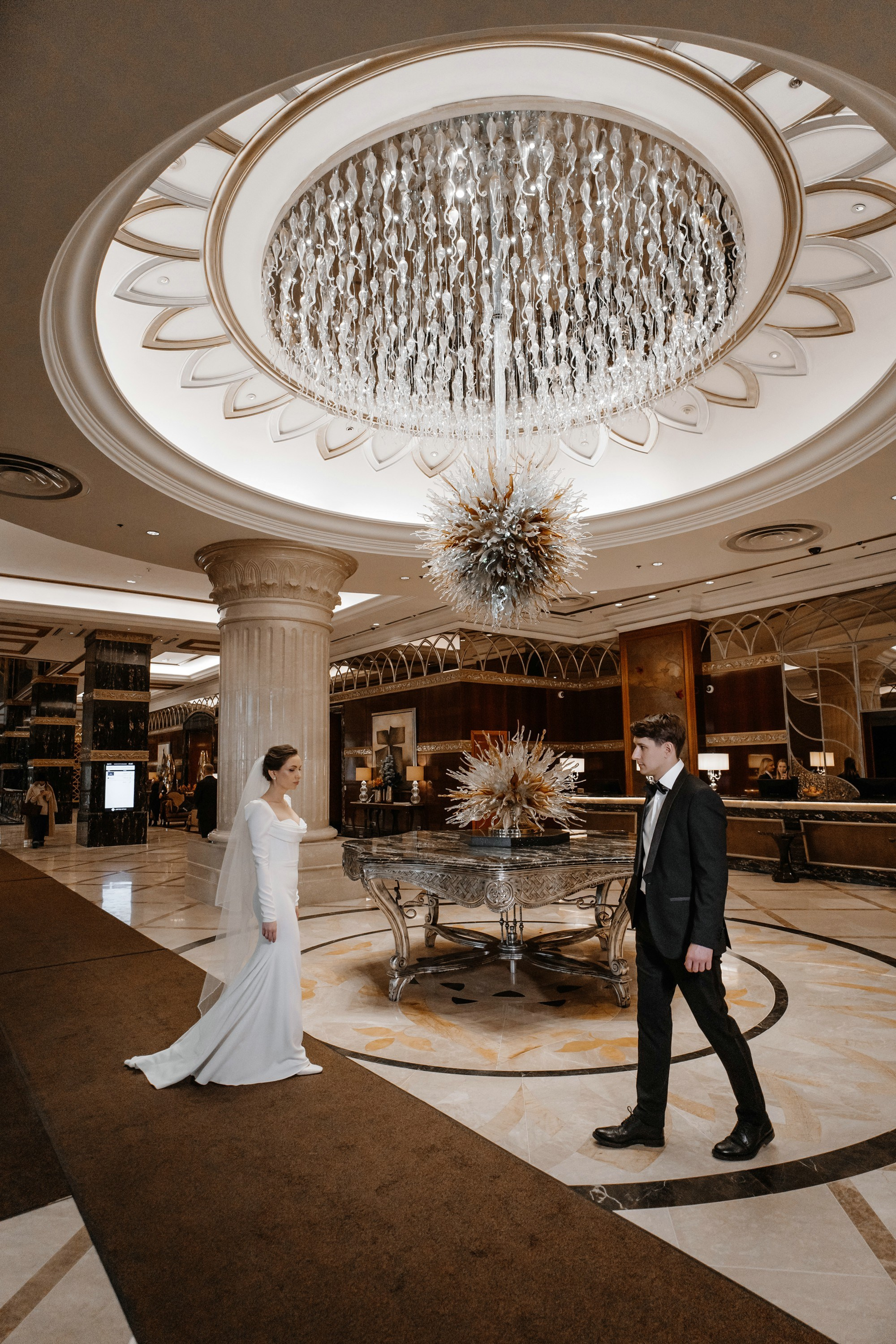 Фотосессия свадьбы в Lotte Plaza. Свадебный и семейный фотограф в Москве Светлана Зоткина