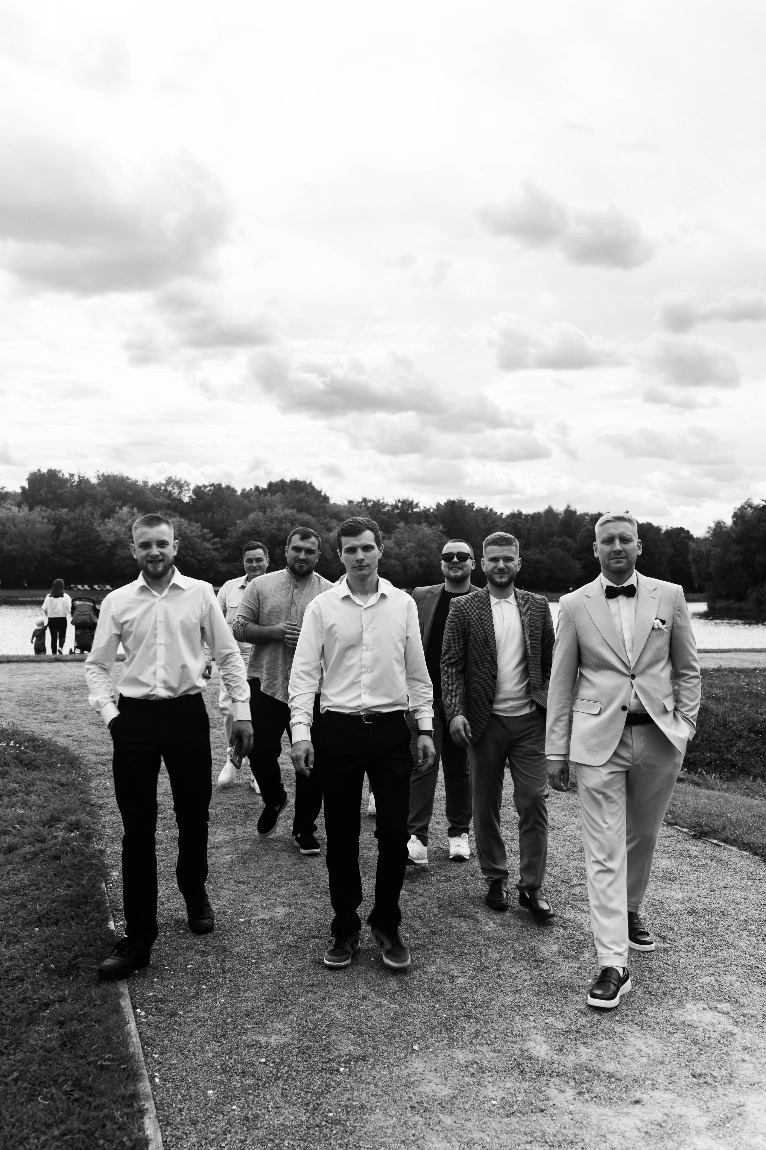 Свадебная фотосессия свадебный фотограф Татьяна Марсуверских свадебная фотопрогулка Москва Жуковский. Фотограф для маркетплейсов, фотоуслуги в Жуковском Татьяна Марсуверских