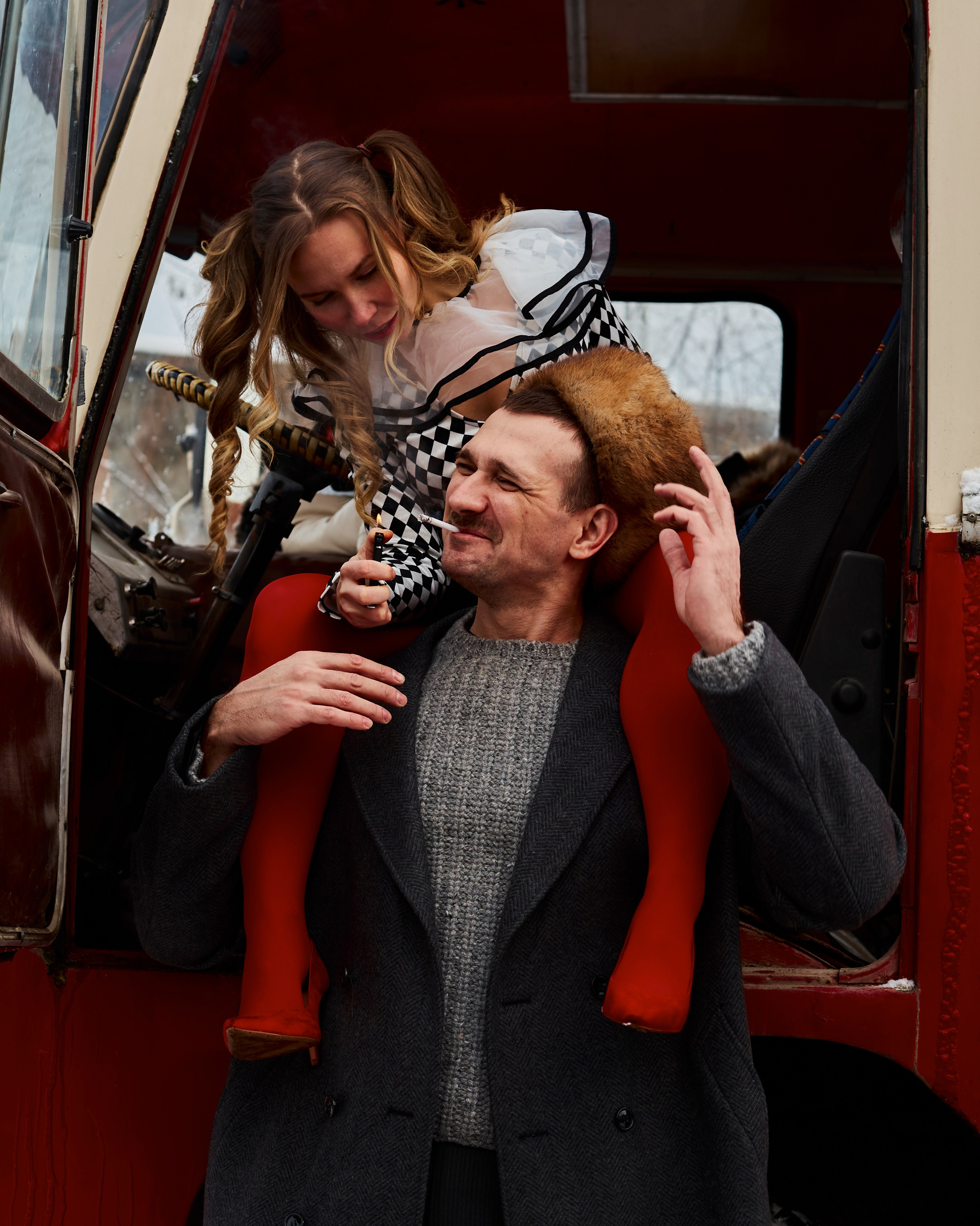 СССР. Встреча Нового Года посреди леса в заглохшем автобусе. Фотограф. Love story, портрет, индивидуальные съемки. Фудфотограф