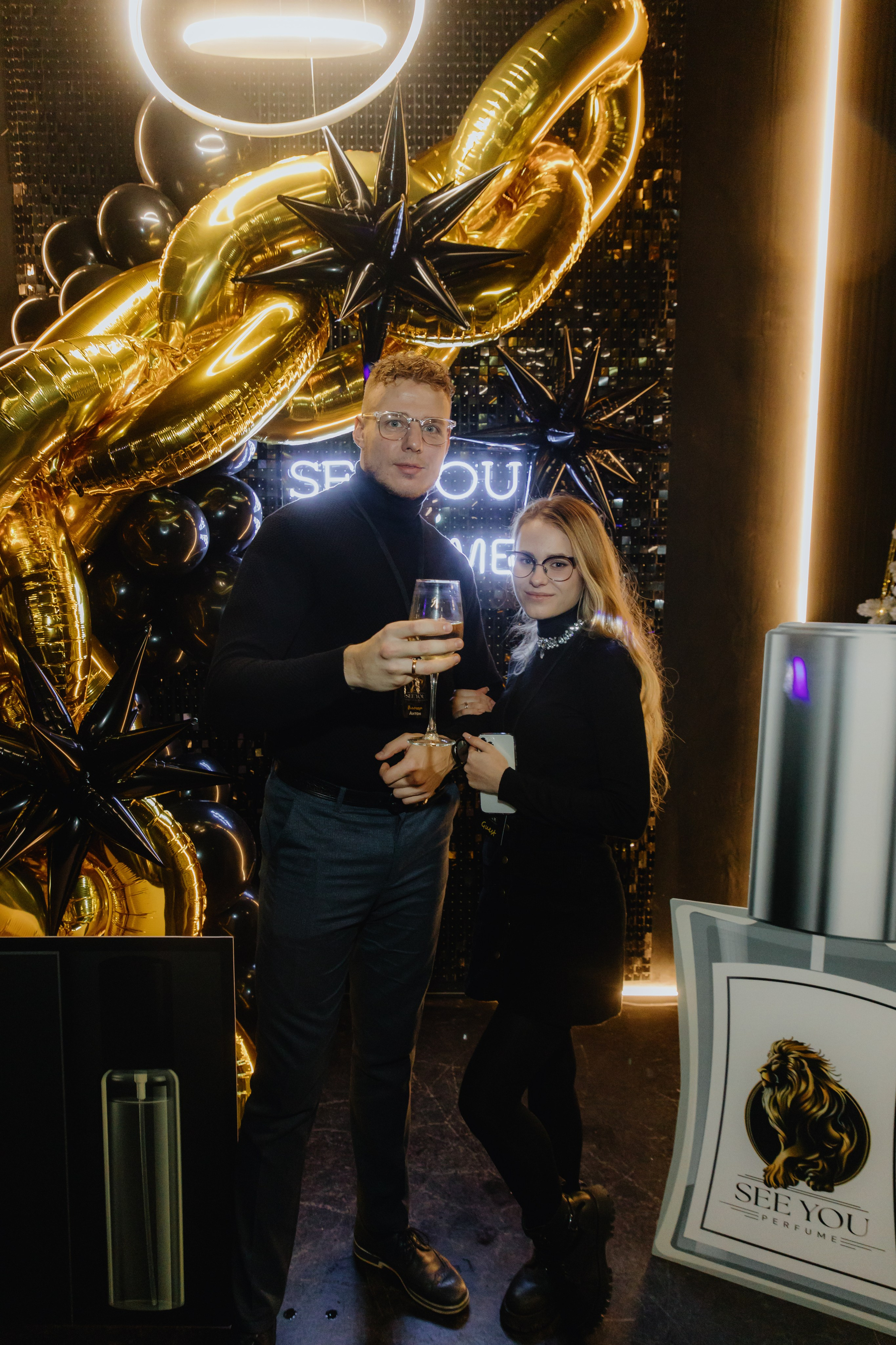 See `You Perfume. Фотограф в Москве и Санкт-Петербурге Дарина