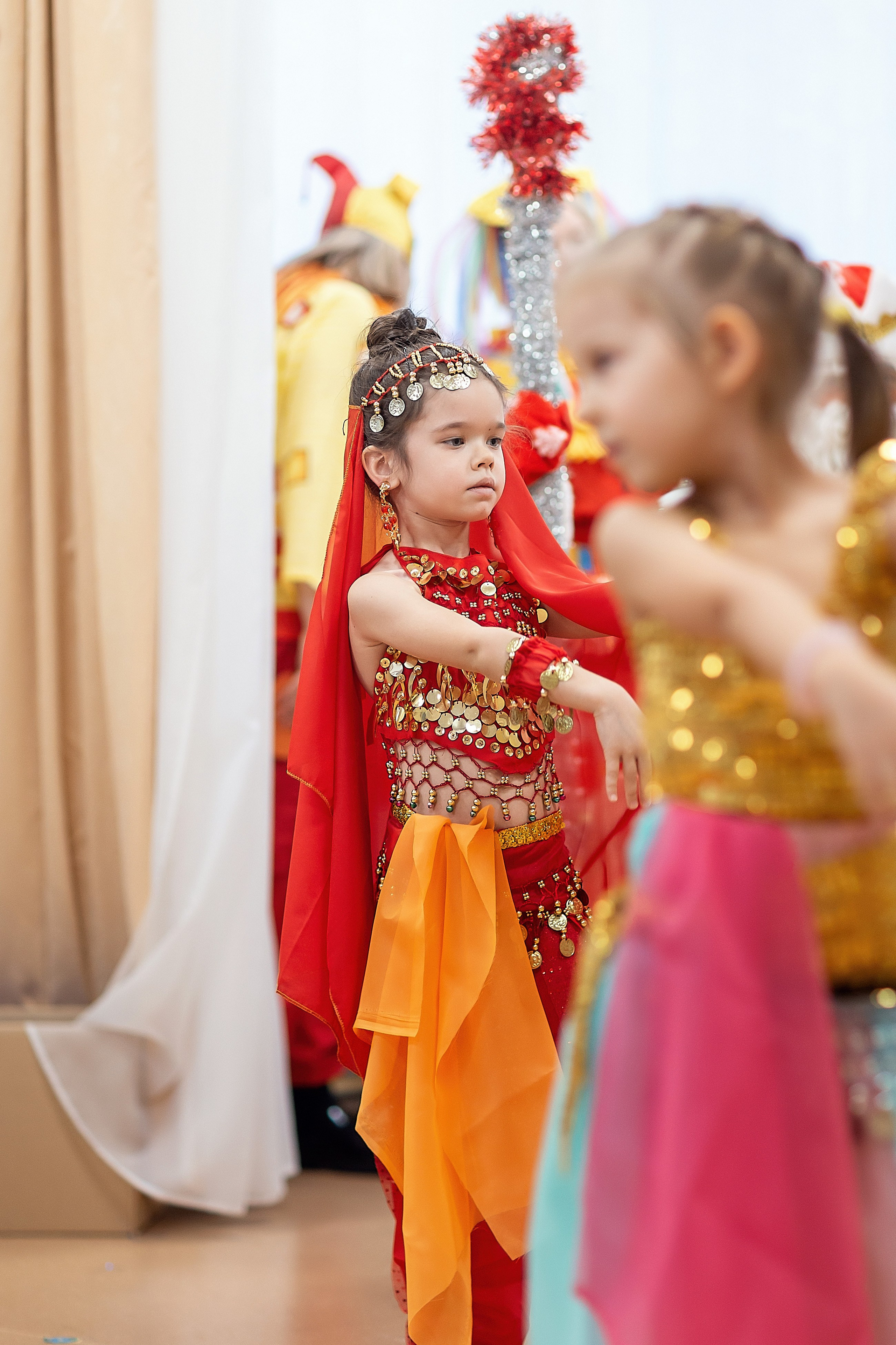 Утренник_"Веселый балаганчик» 2024. Семейный фотограф в Санкт-Петербурге