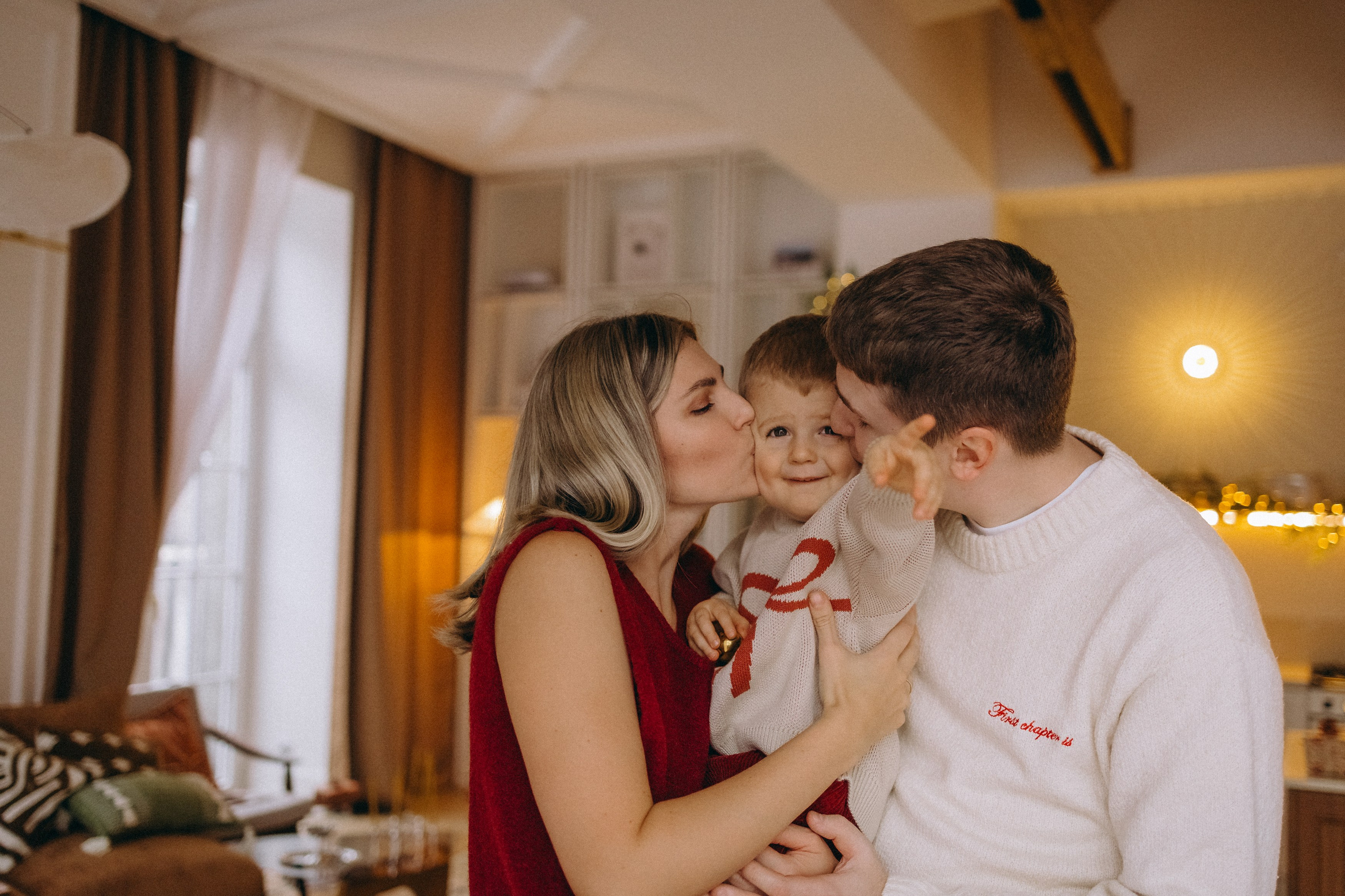 Оля Саша Миша. Главная