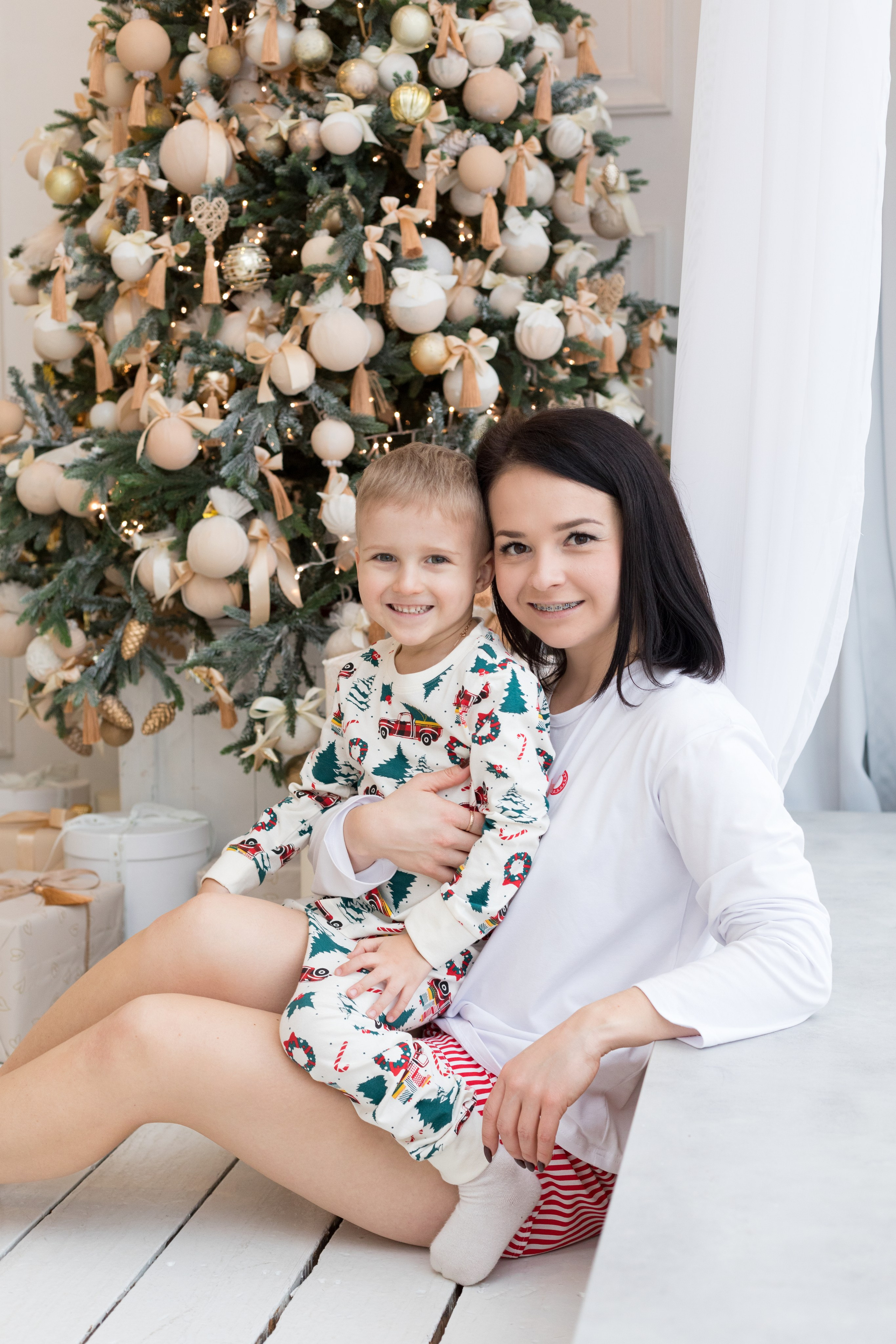 Новогодняя фотосессия Вероники и Феди. Детский и контент фотограф Надя Волкова Санкт-Петербург