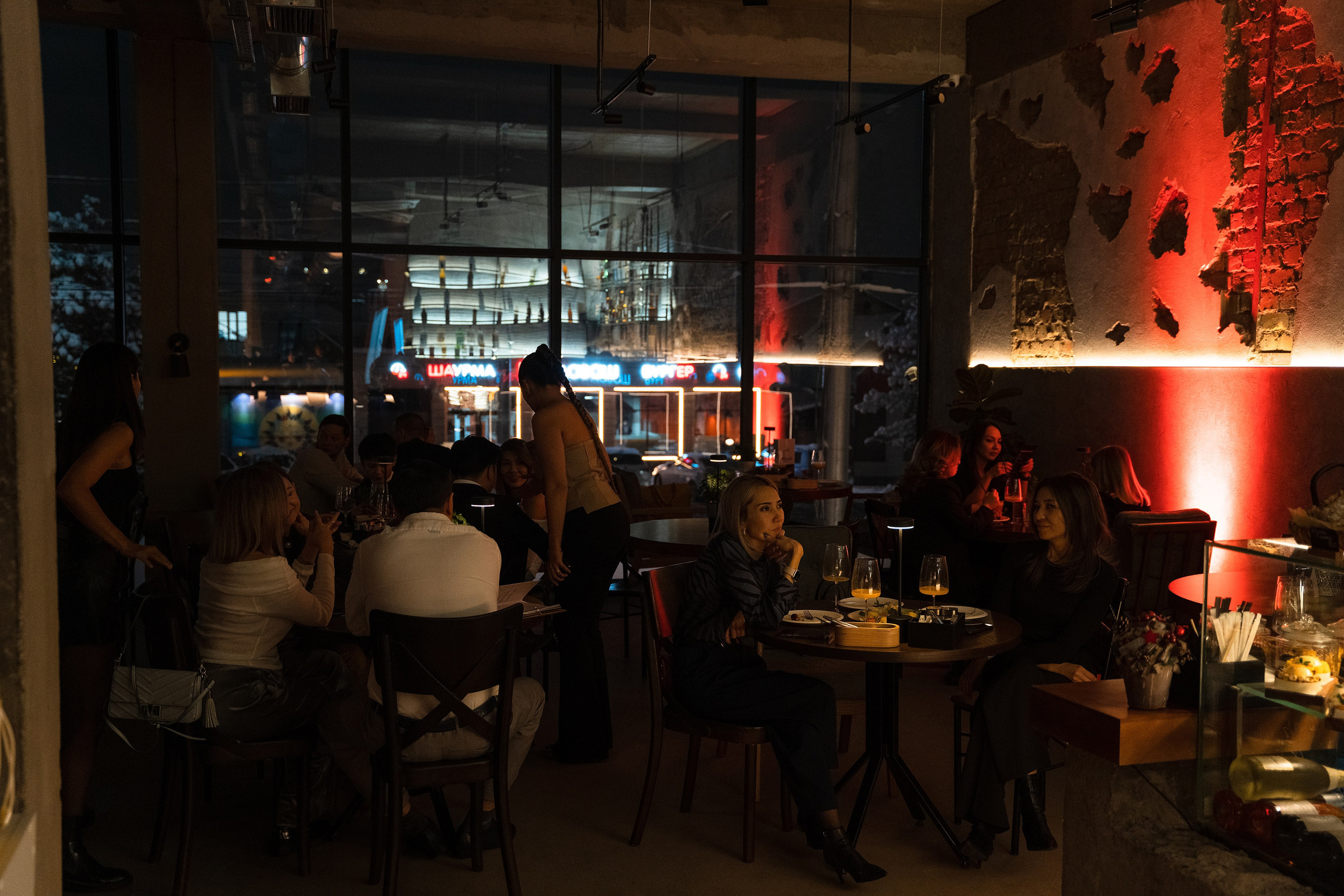 Открытие Leo Coffee. Репортажный фотограф Дмитрий Юрчук