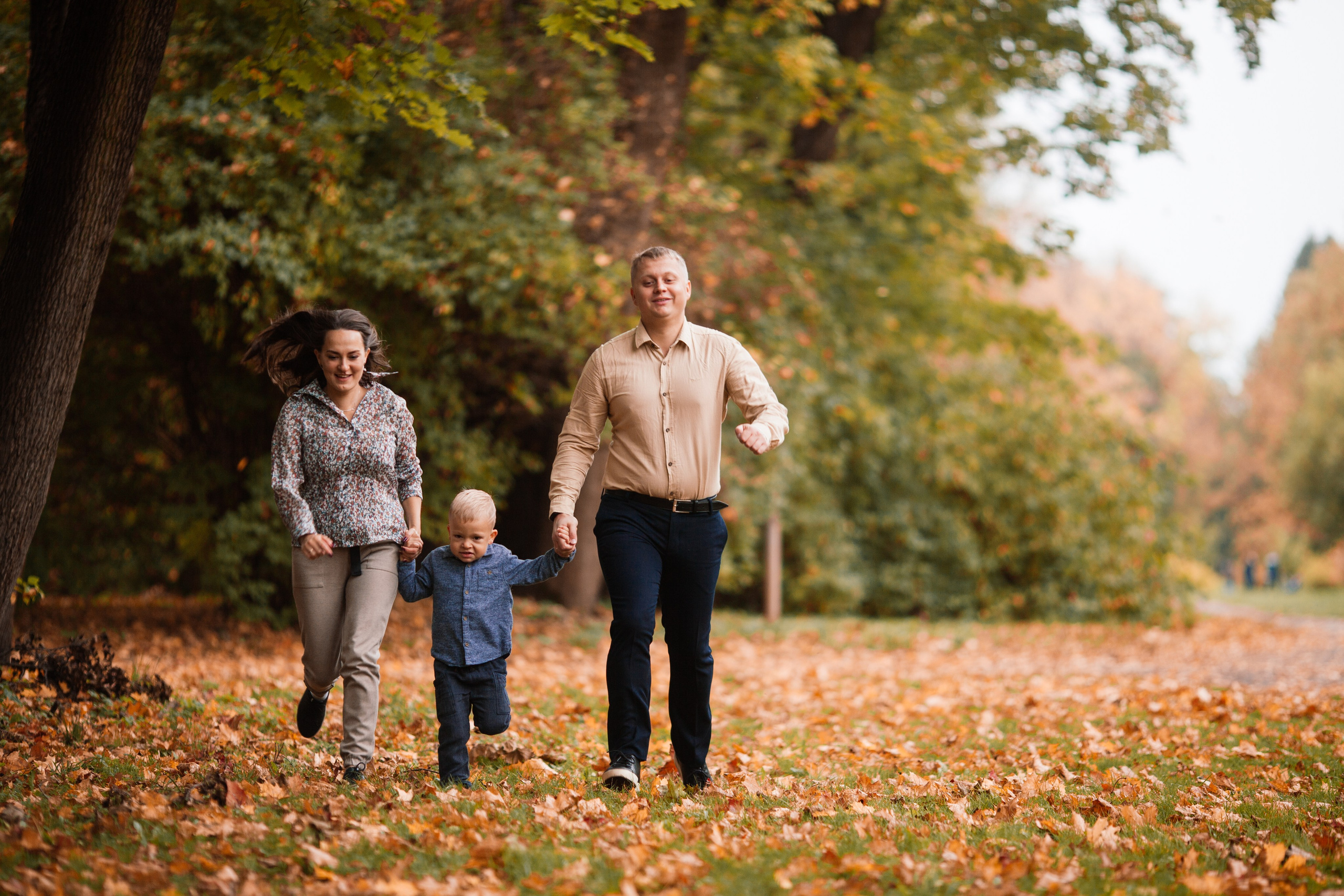 Семейная фотопрогулка. Семейный фотограф Толстикова Кристина