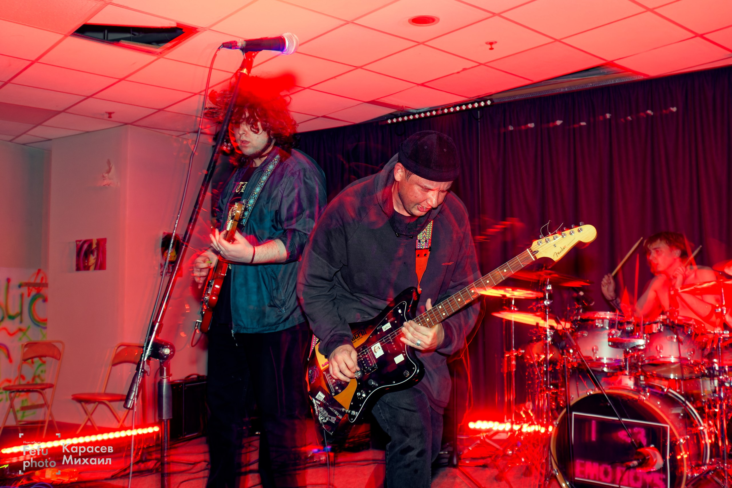 Концерт групп «Chrono's Idol» и «Продукты по акции». Репортажный, event-фотограф во Владивостоке