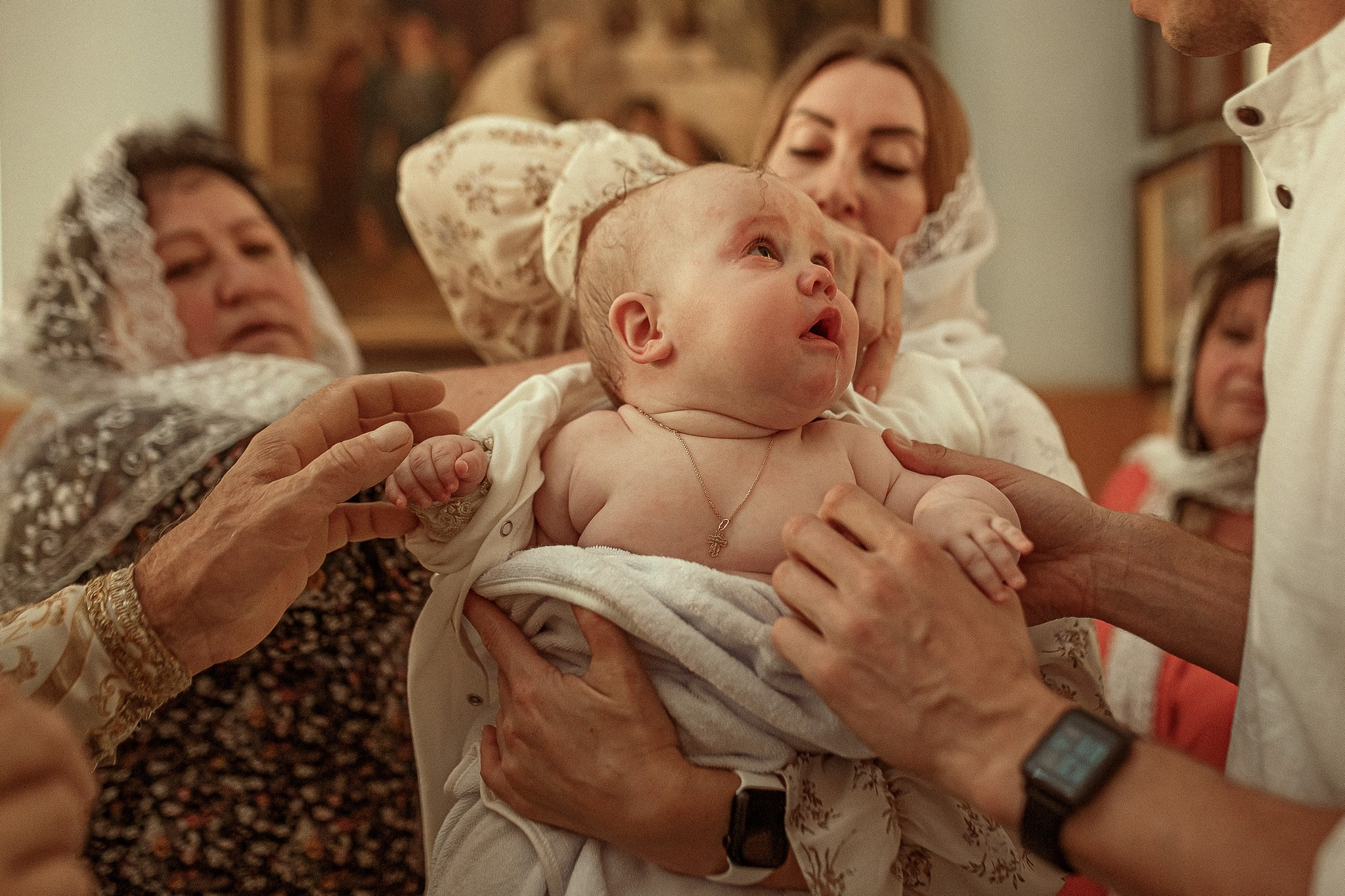 Таинство крещения Аглаи. Храм в п.Ахтырском. Детский семейный фотограф в Абинске