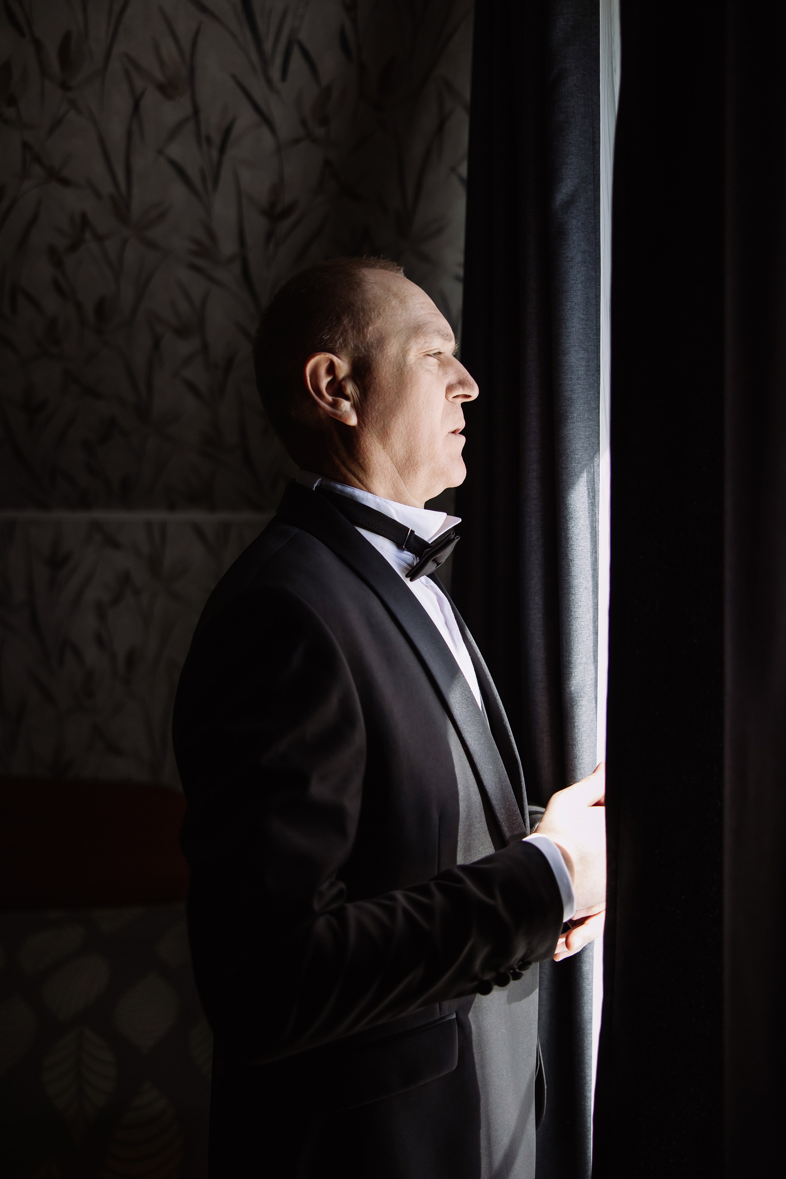 Утренние сборы жениха