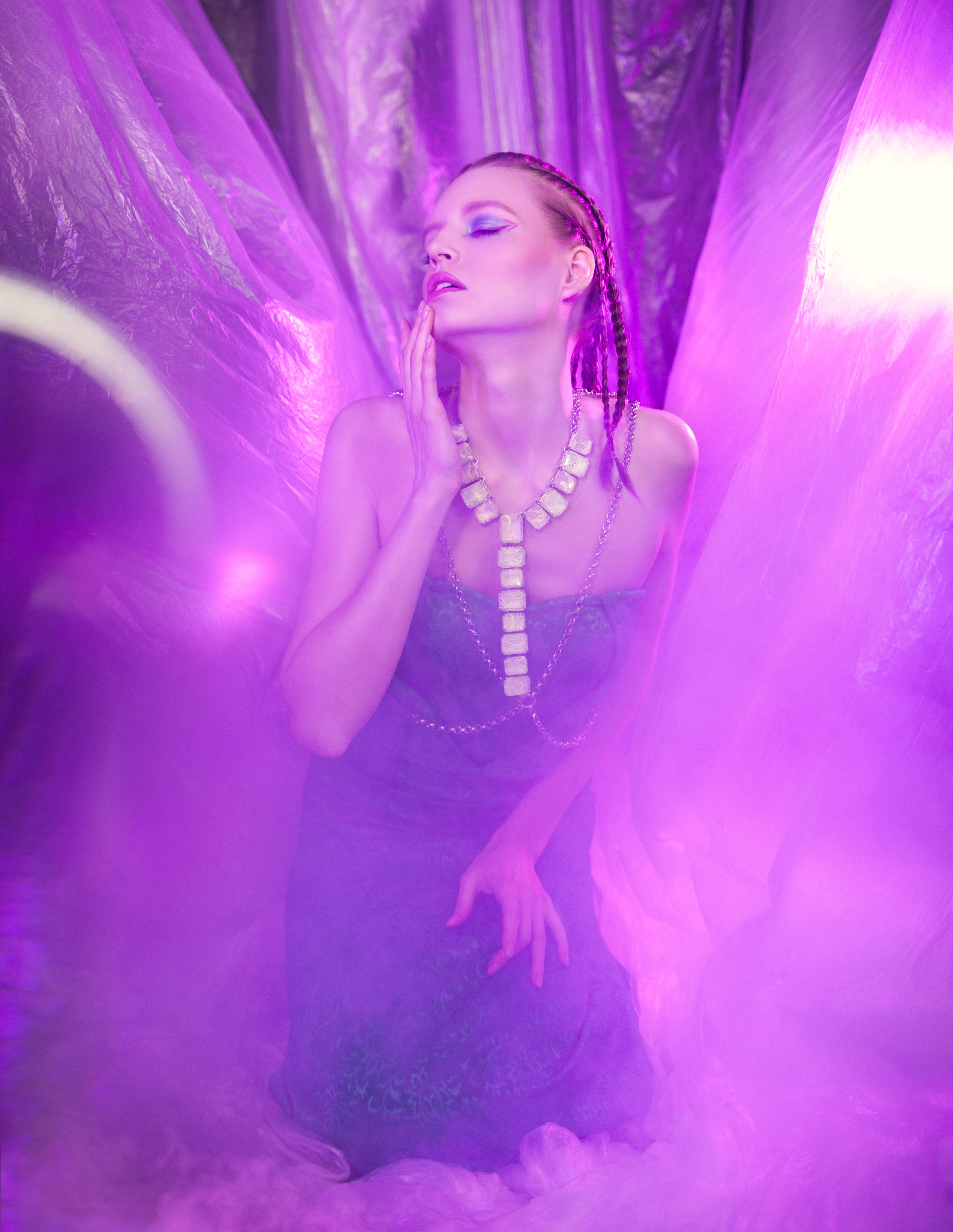 Stones, chains and neon. Fine Art & Fashion фотограф в Москве Тягушова Юлия