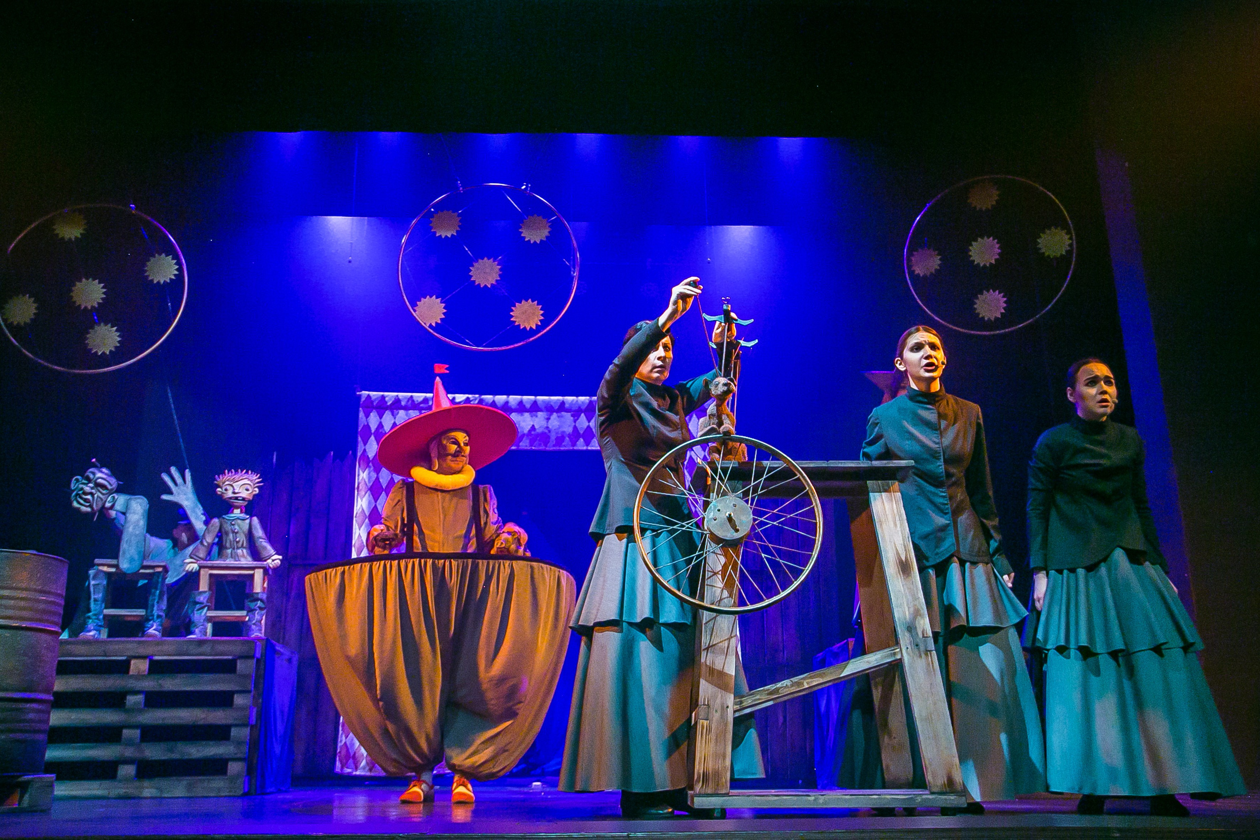 Спектакль «Каштанка». Художник по свету Максим Сергачев