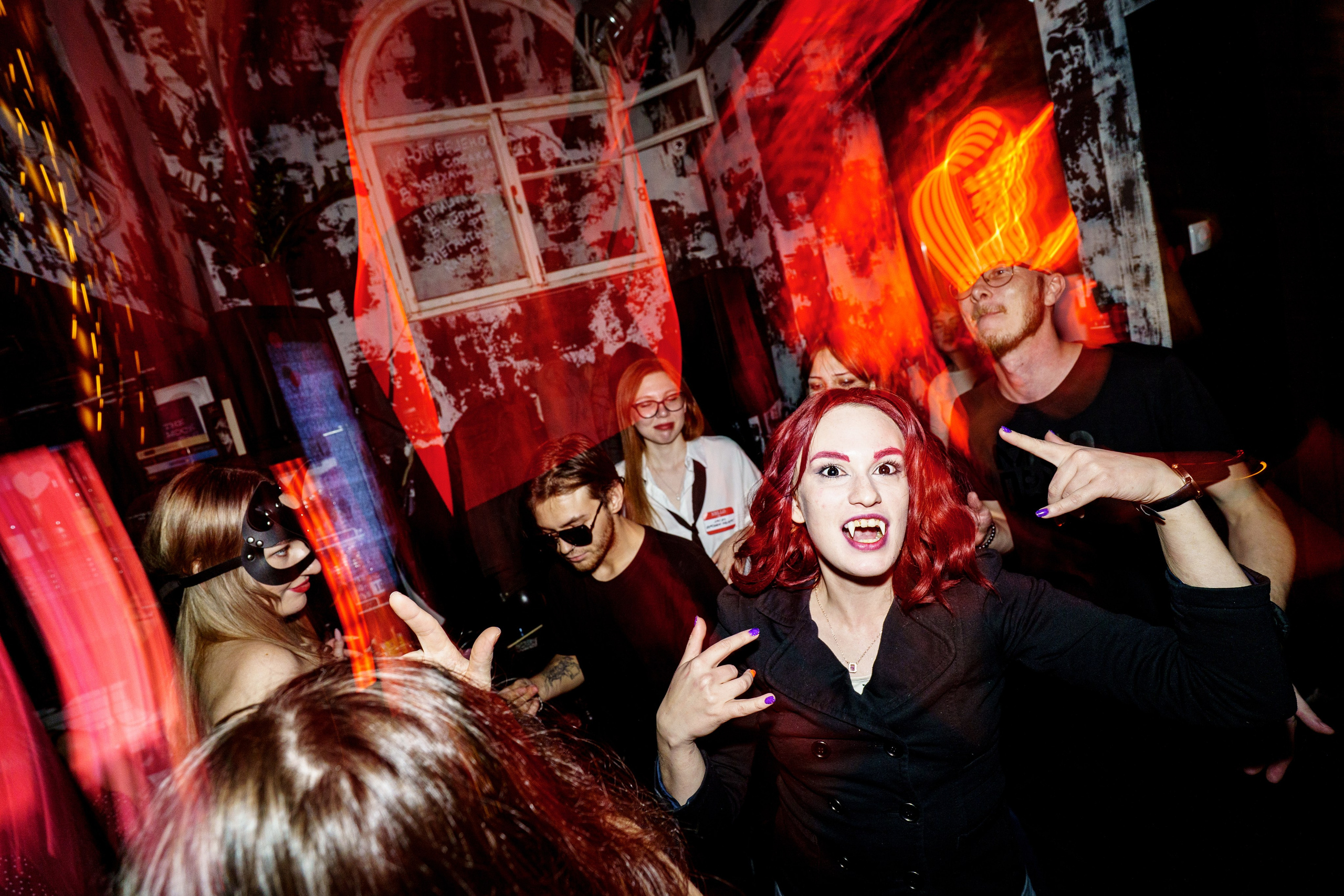 Halloween party. Бар разбитых сердец. Концертный и репортажный фотограф в Санкт-Петербурге Слава Пахомов