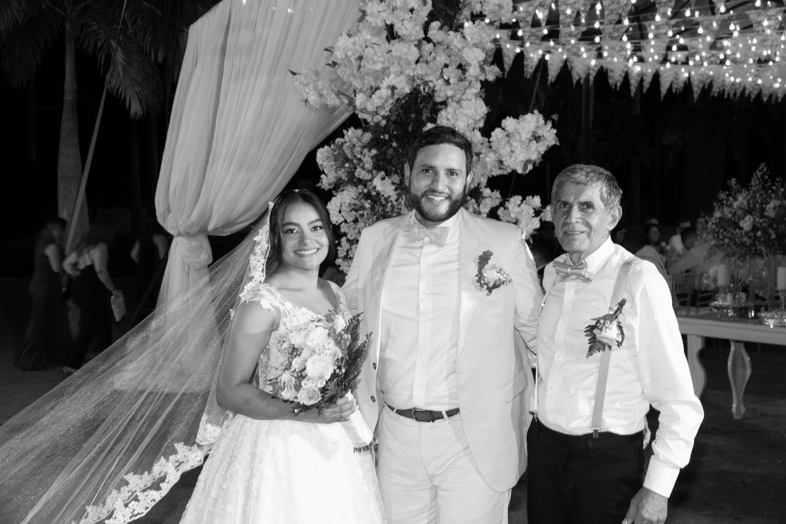 Carola & Gerson. Wedding Photographer in Barcelona and Medellin