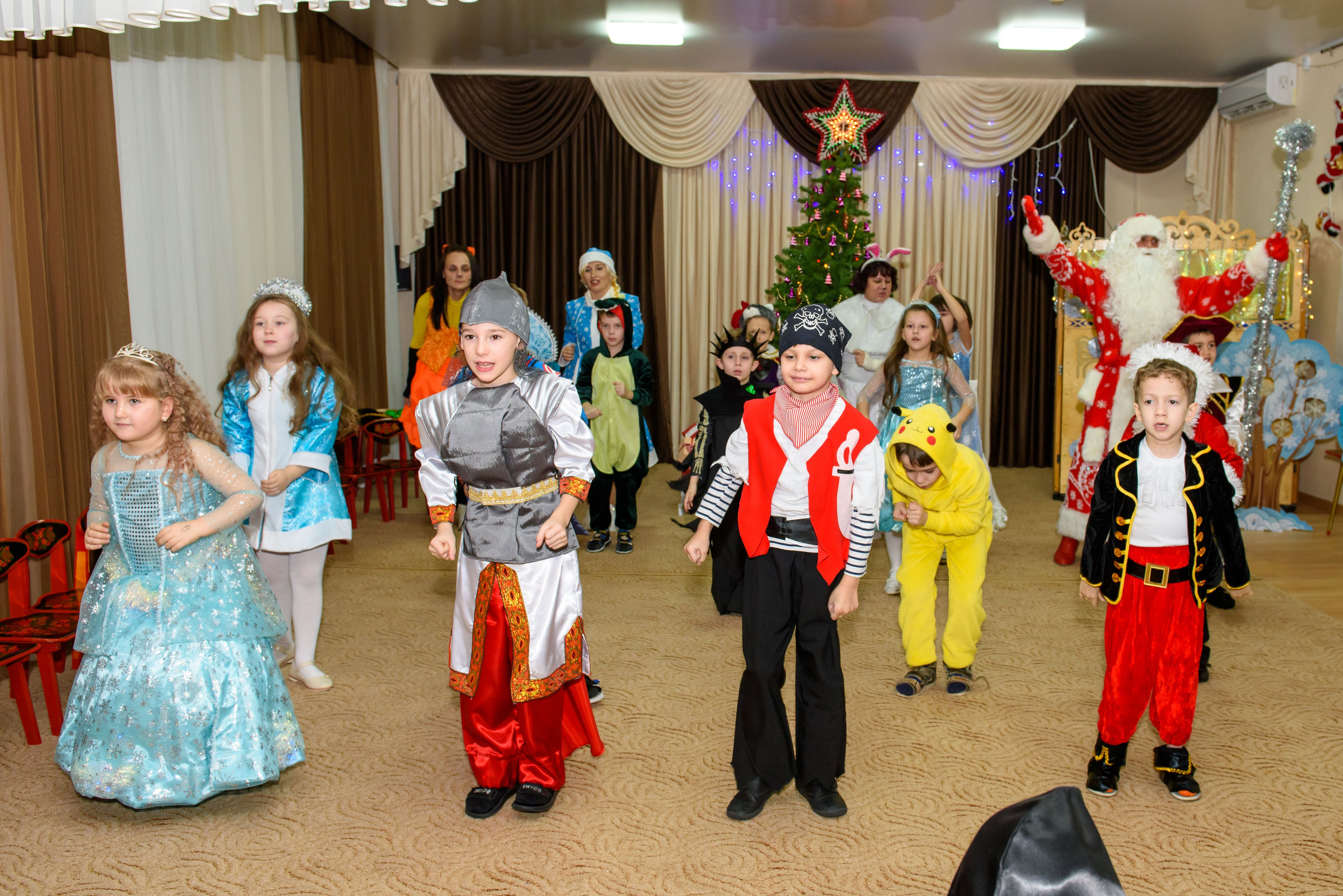 Новогодний утренник в детском саду. Семейный и детский фотограф в г. Геленджике Ольга Бурдюк