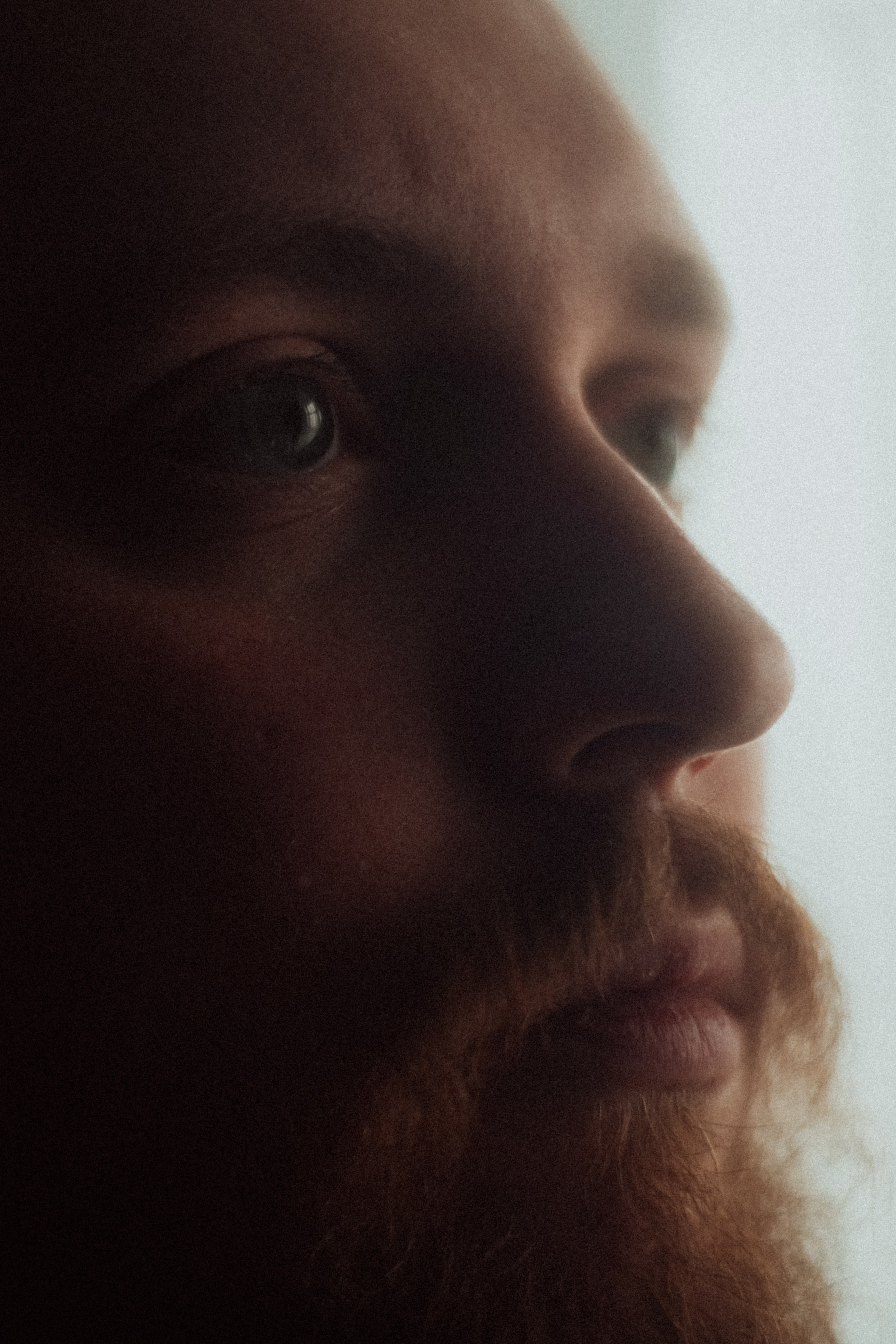 Портретная фотосессия в квартире, автопортрет