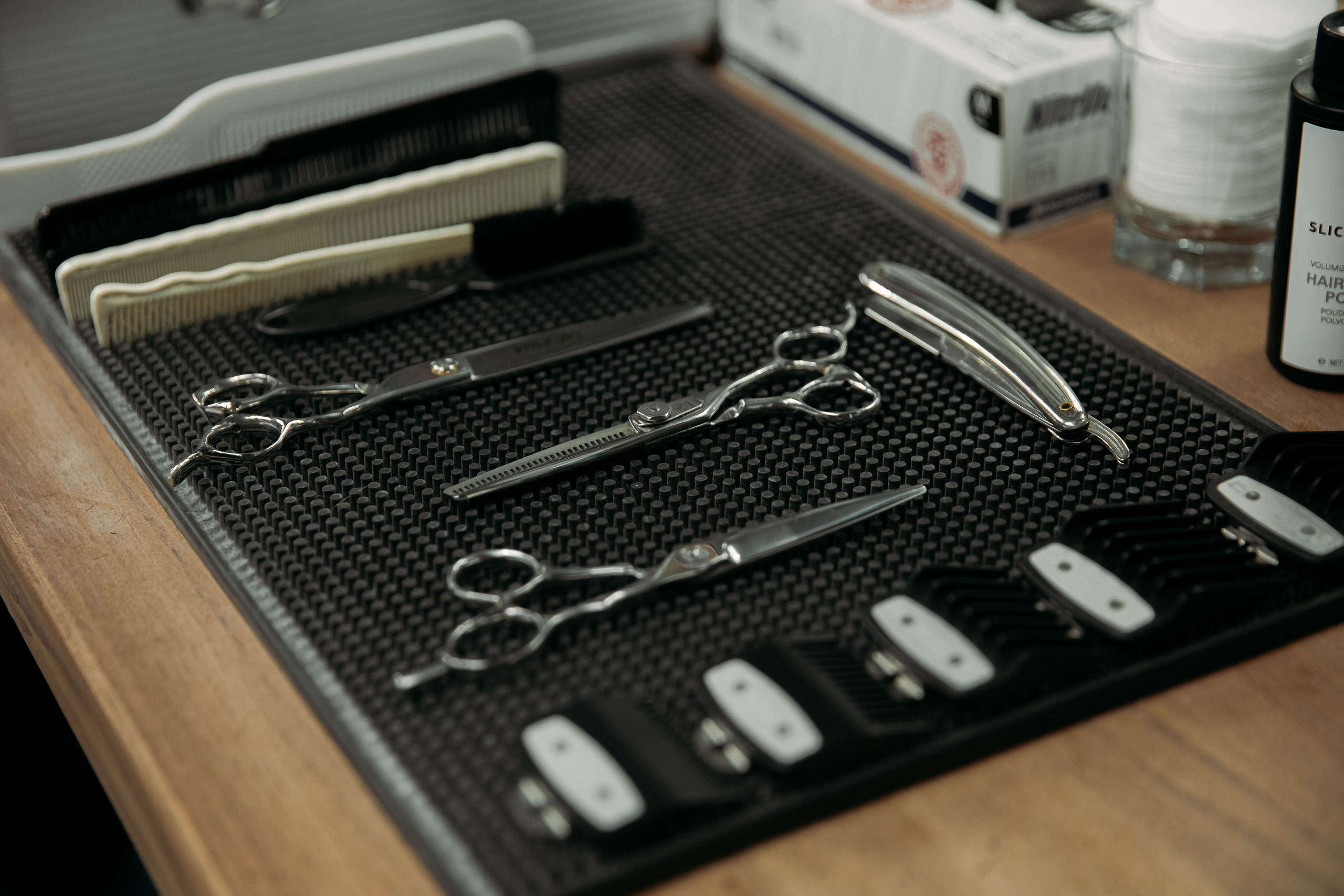 Barbershop Kudinov Brothers. Свадебный и Портретный фотограф Килин Борис