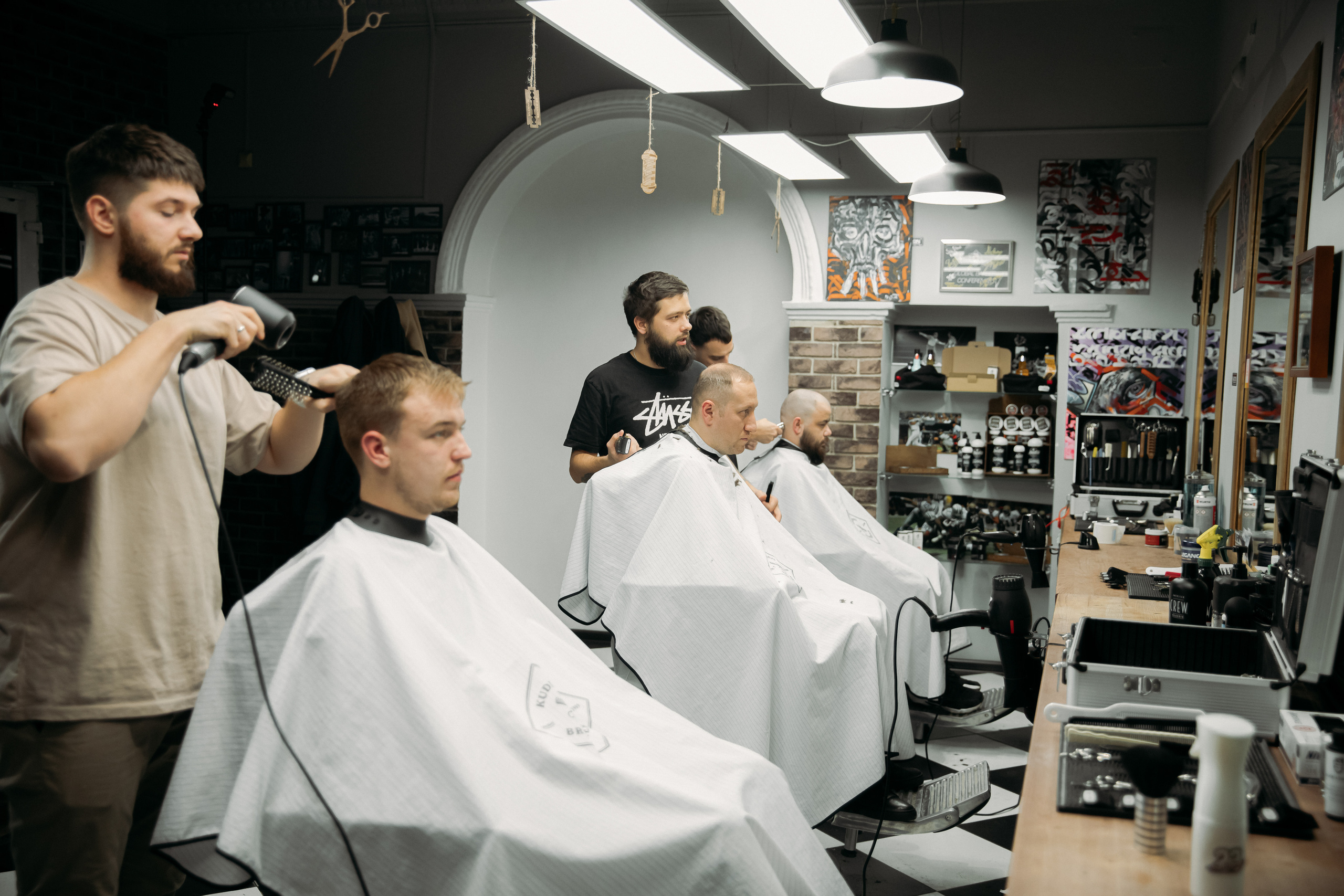 Barbershop Kudinov Brothers. Свадебный и Портретный фотограф Килин Борис