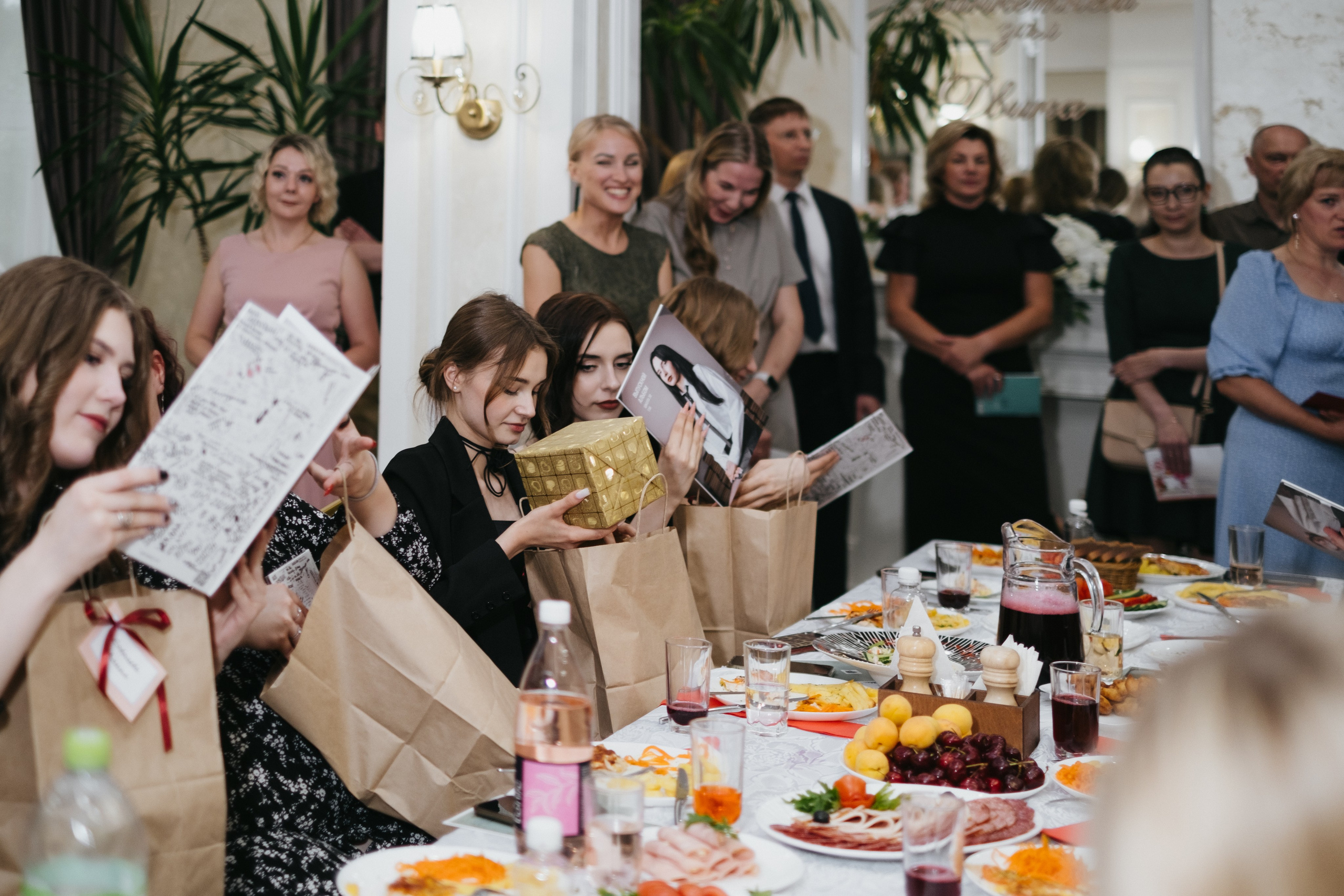 Выпускной 11 класс школы № 30. Свадебный и репортажной фотограф Денис Ожигин в Краснодаре и Краснодарском крае