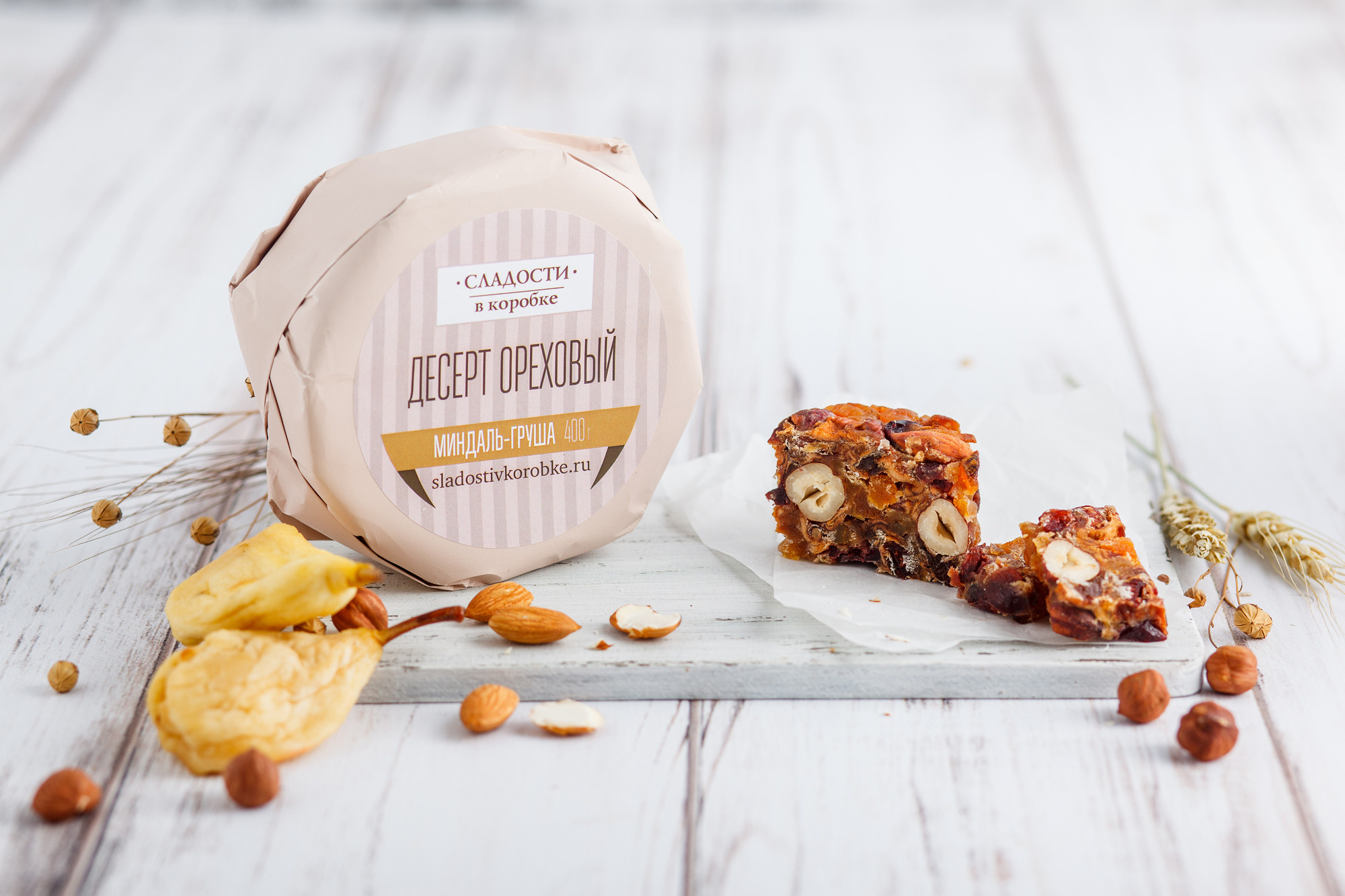 Сладости в коробке. Предметный и фуд фотограф в Москве Ира Гарнет