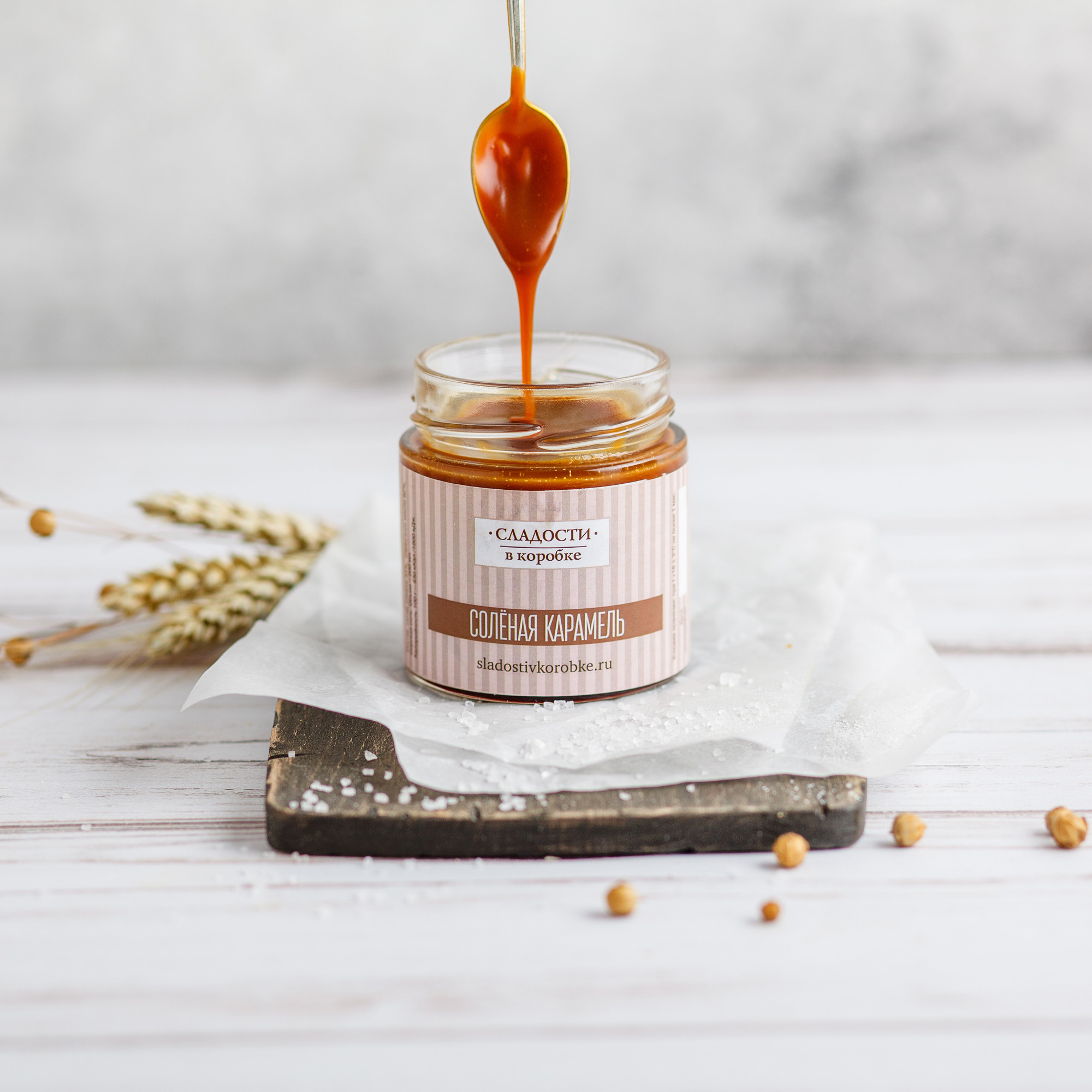 Сладости в коробке. Предметный и фуд фотограф в Москве Ира Гарнет