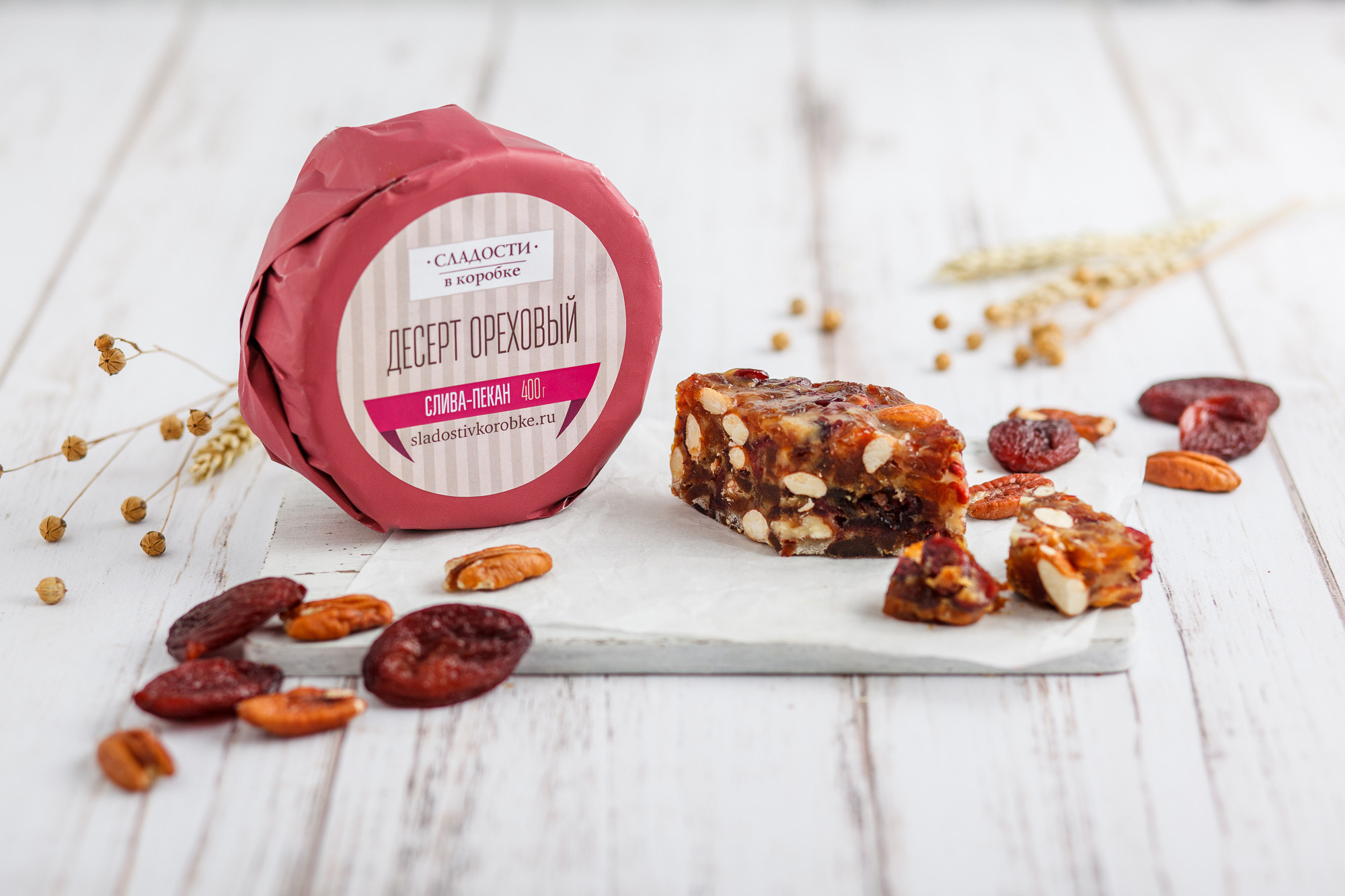 Сладости в коробке. Предметный и фуд фотограф в Москве Ира Гарнет