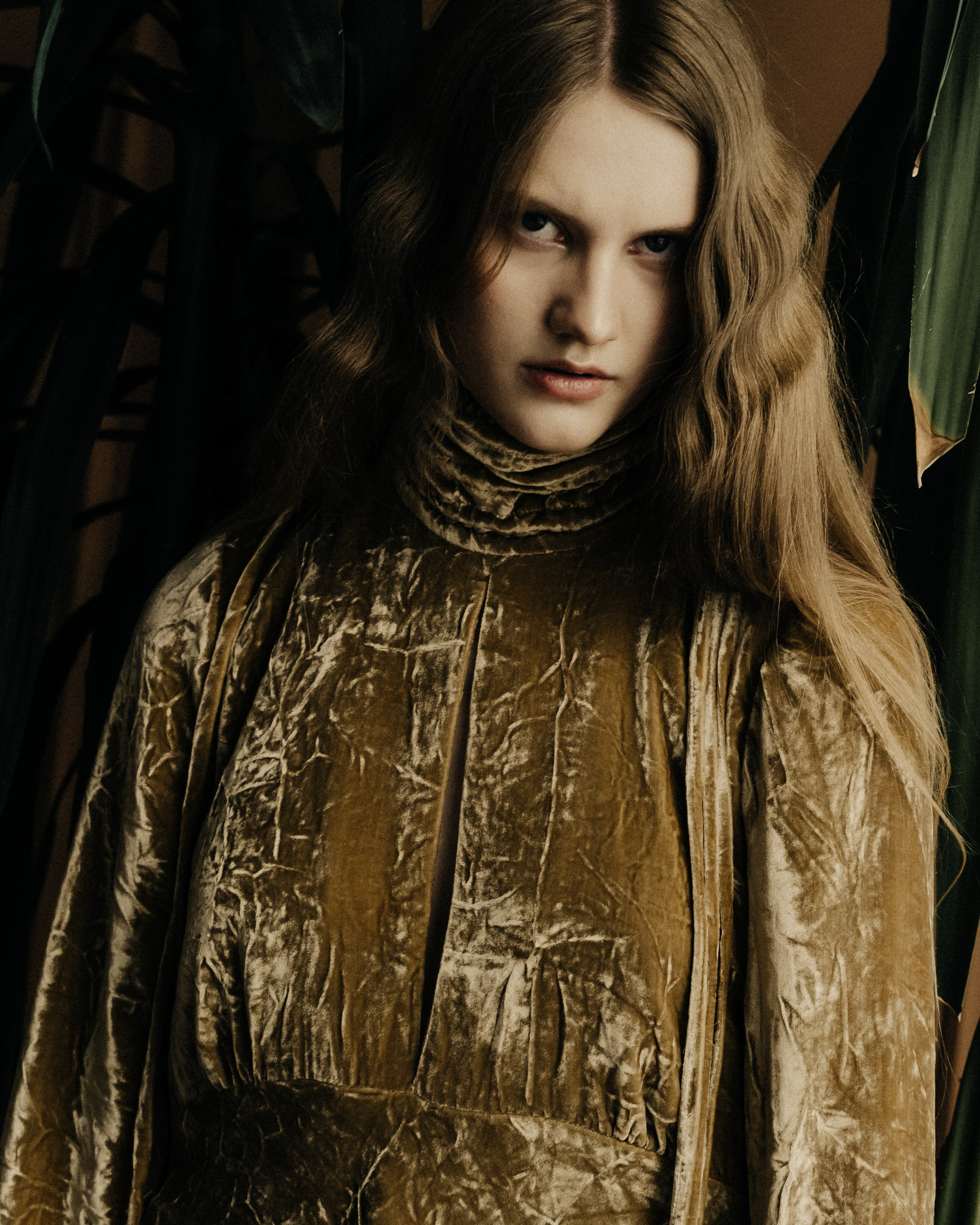 ZO: FLORA. TUTSARKIS — Art Director | Stylist | Photographer