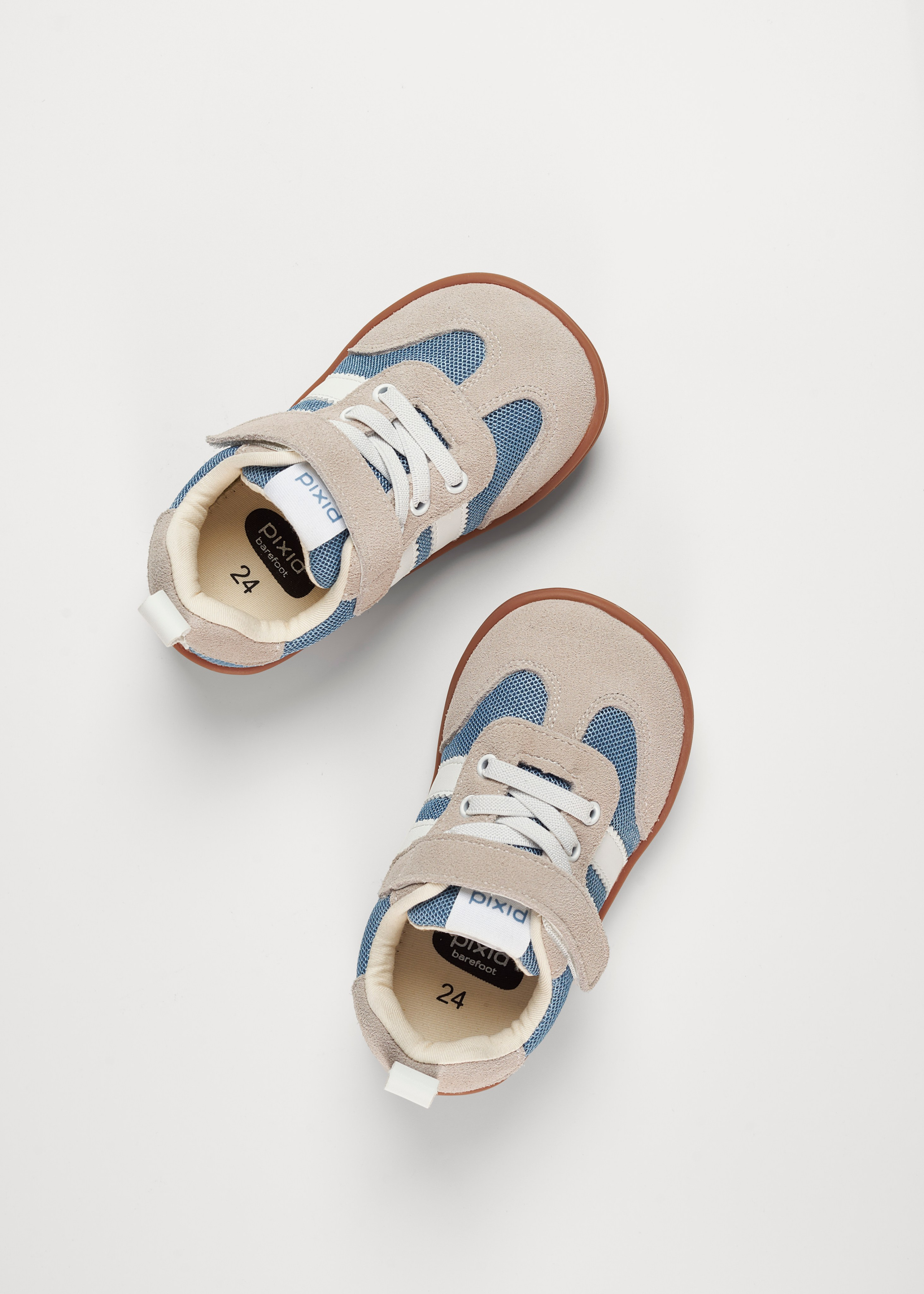 Каталог на белом фоне. Предметный фотограф в Новосибирске Лебедева Дарина