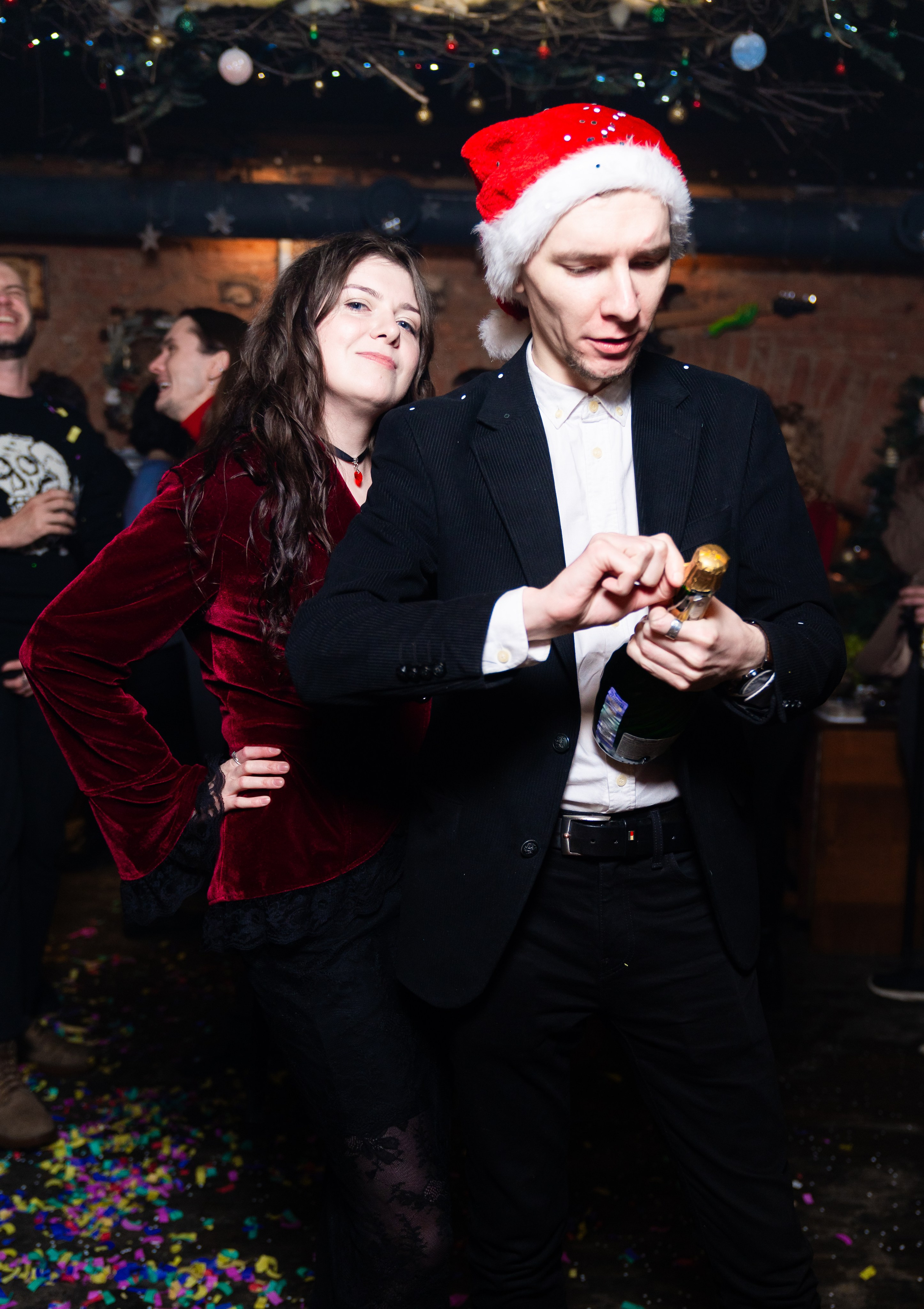 Новый год 2026. Новогодняя ночь 2026 в баре Дебошир (Debaser). Репортажный, street и urban фотограф в Санкт-Петербурге Мальцев Евгений