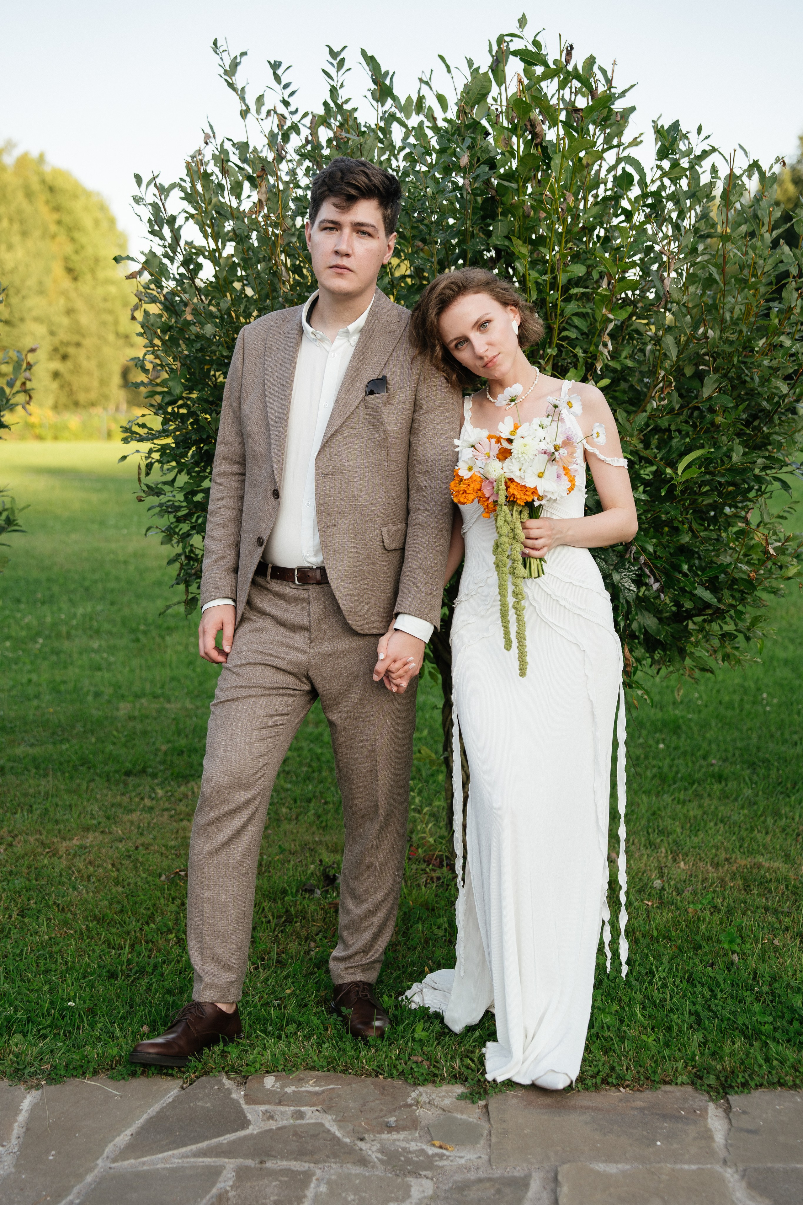 Арина & Иван. Камерная свадьба на природе в стиле в расслабленном стиле. Свадебный фотограф организатор в Санкт-Петербурге Ассоль Опарина