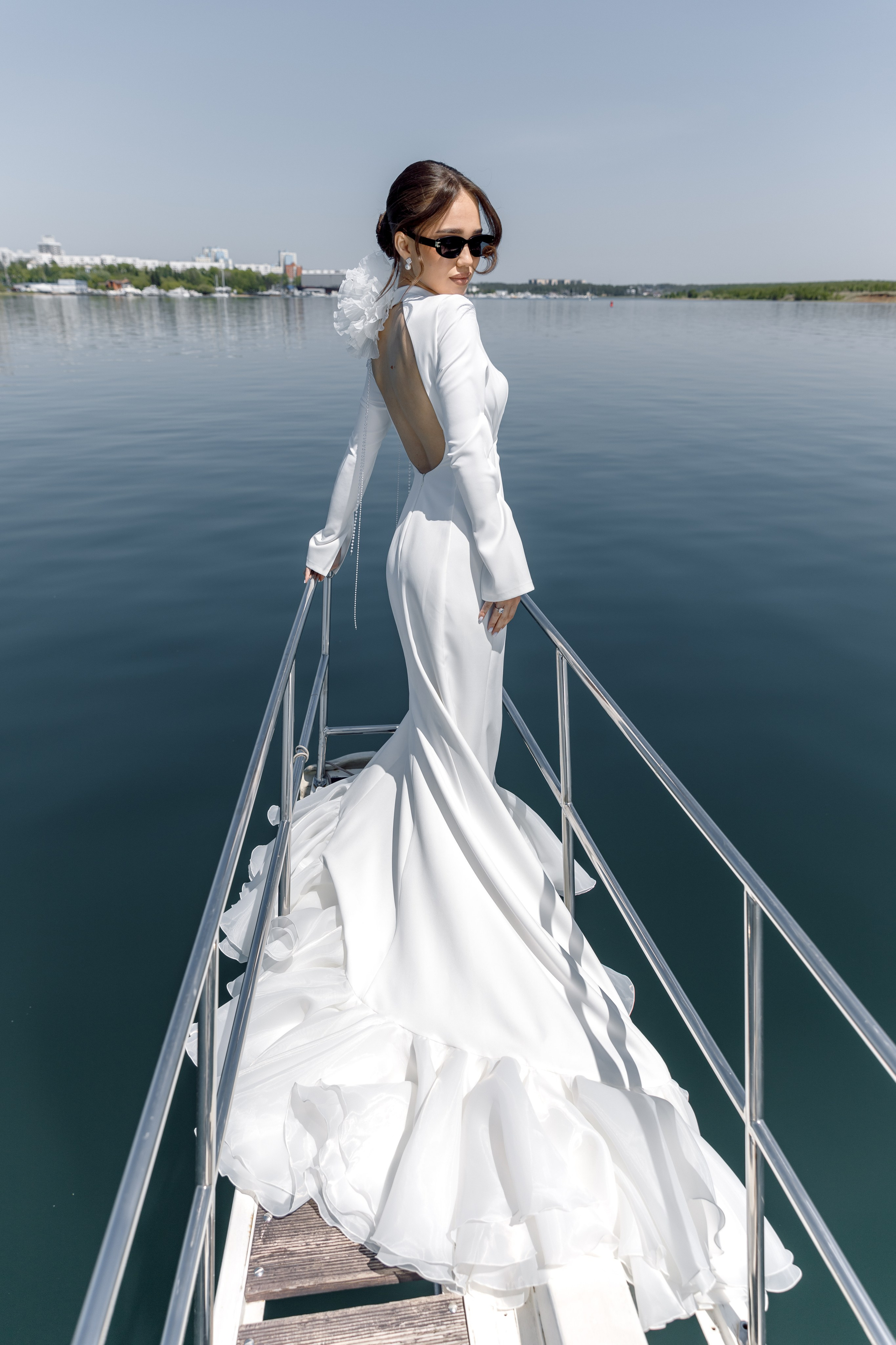 Яхта Омега (Каприз Невесты). Свадебный фотограф Иркутск, репортажный фотограф Иркутск