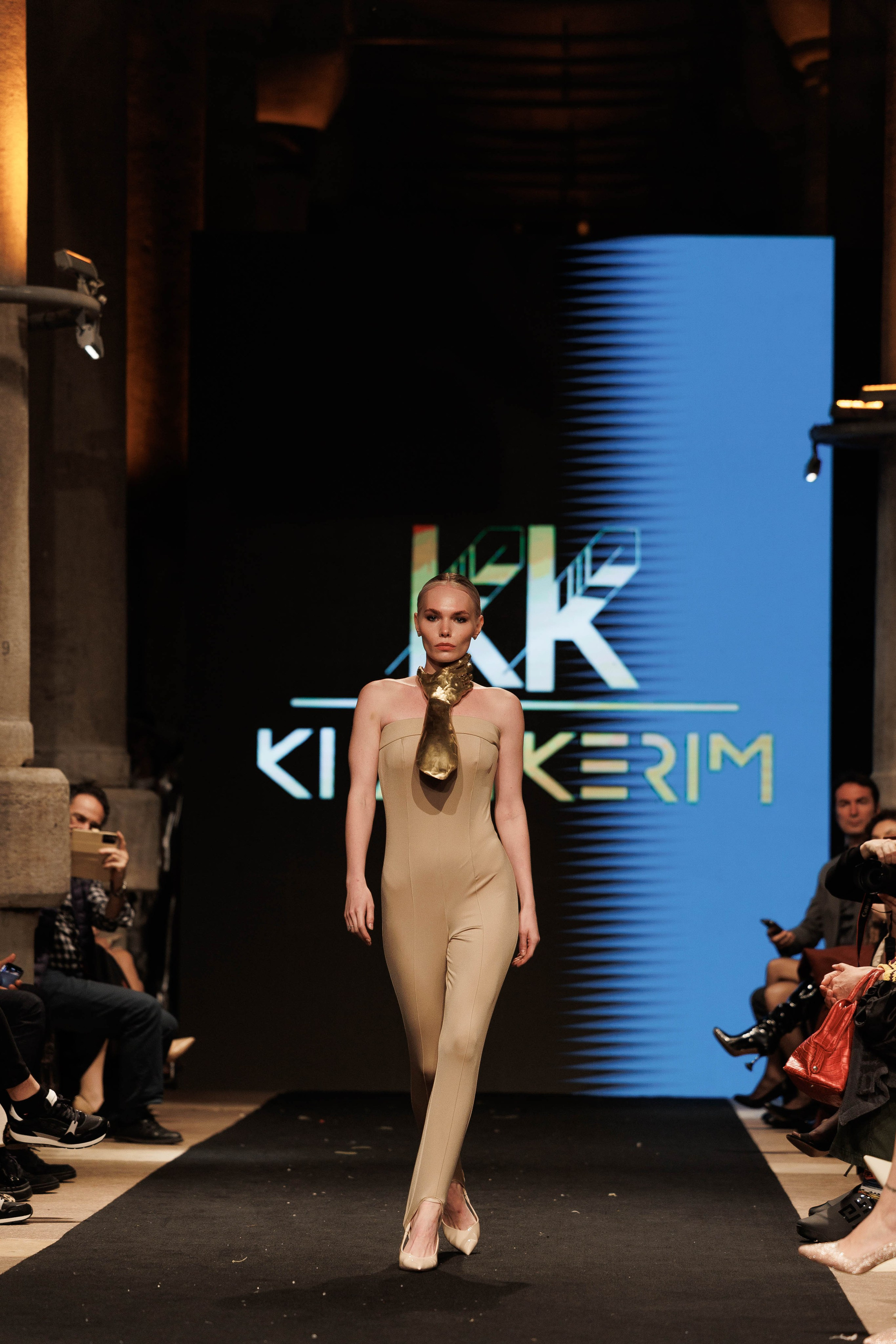 IFB-показ. About