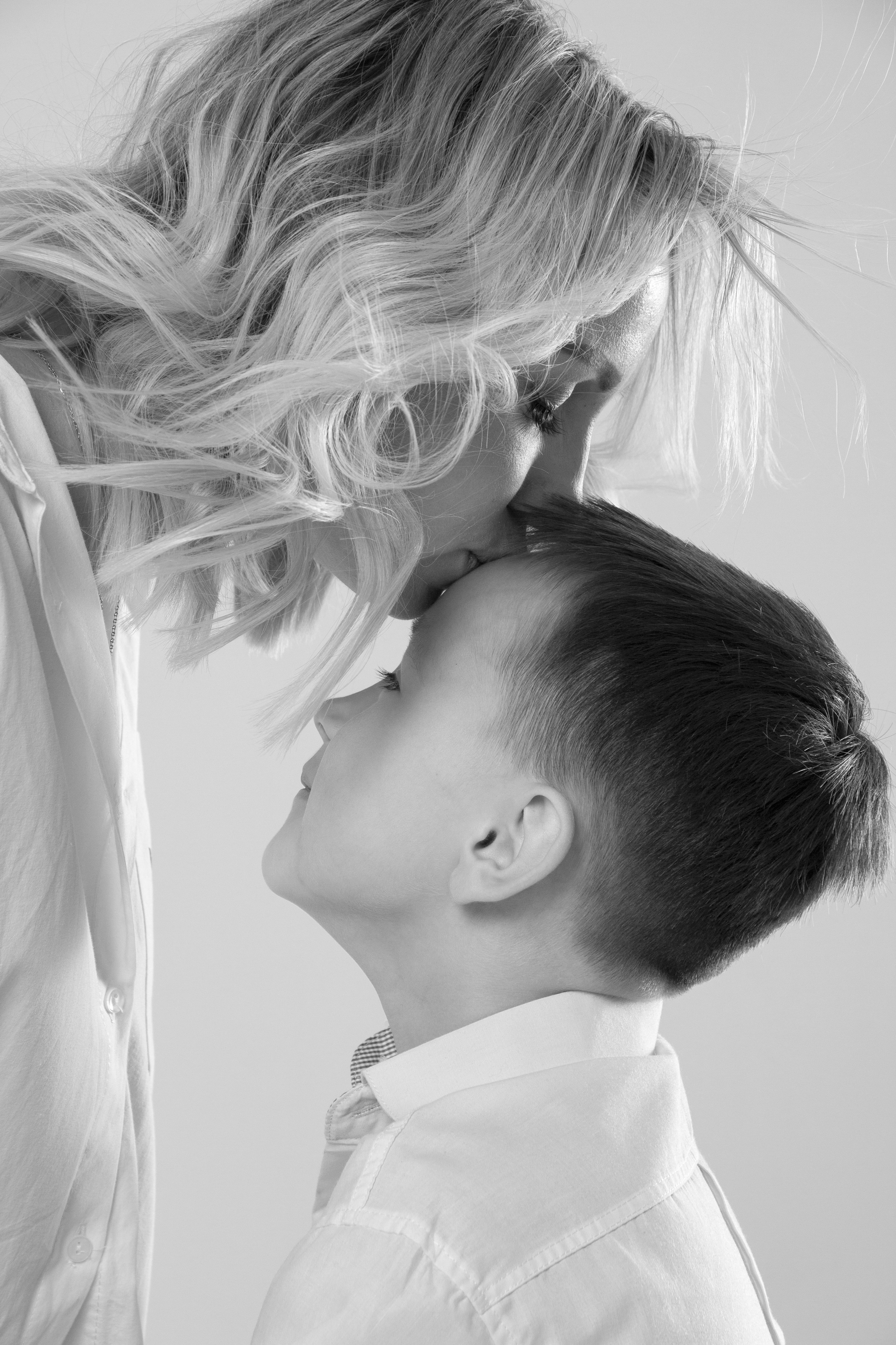 Семейная фотосессия в студии. Фотограф новорожденных в Новосибирске