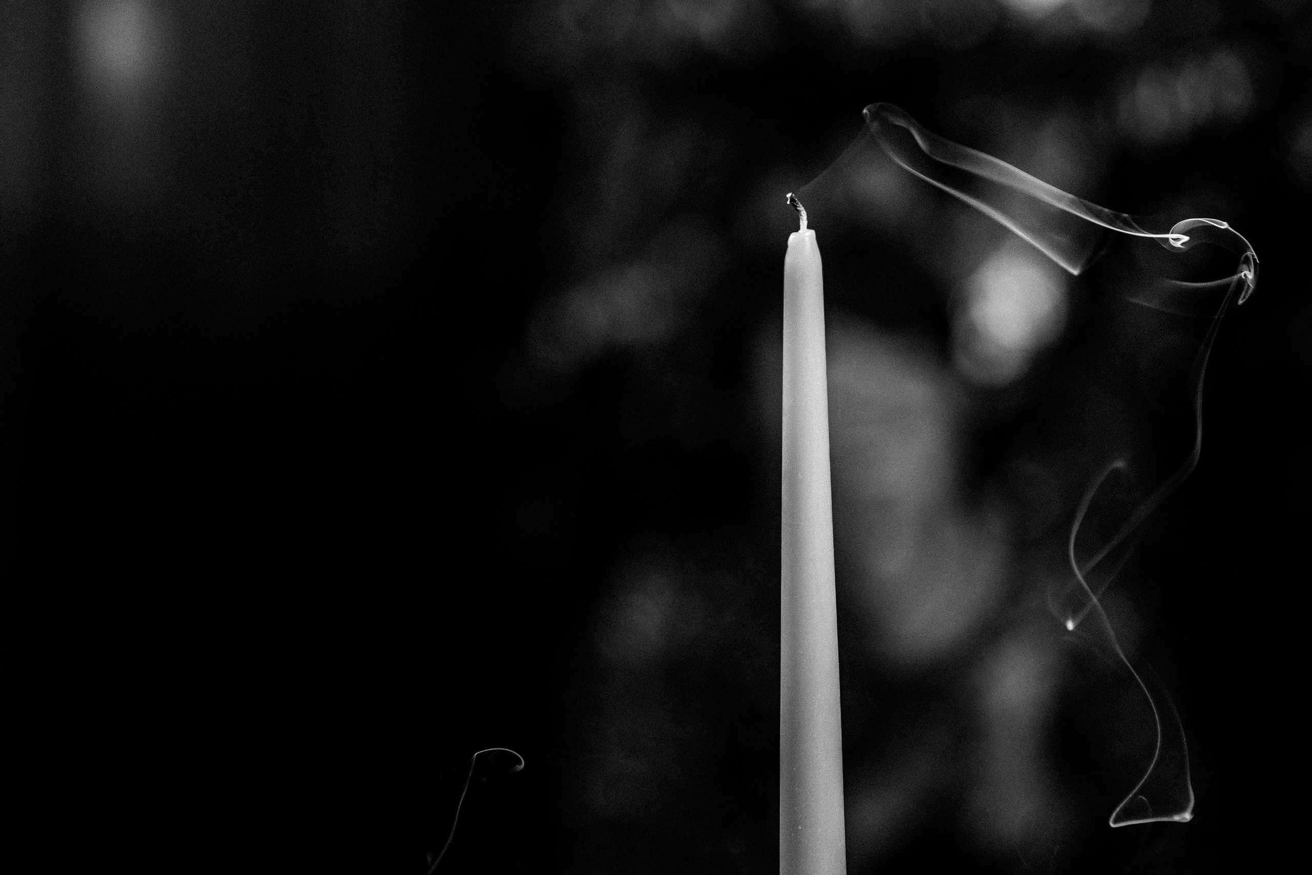 Здравствуйте! Я свадебный фотограф из Ульяновска, работаю в том числе по всей России и с выездом за границу. Снимаю свадьбы, lovestory, корпоративы, светский репортаж. Провожу обучение по фотографии, мастер-классы и воркшопы для других фотографов.