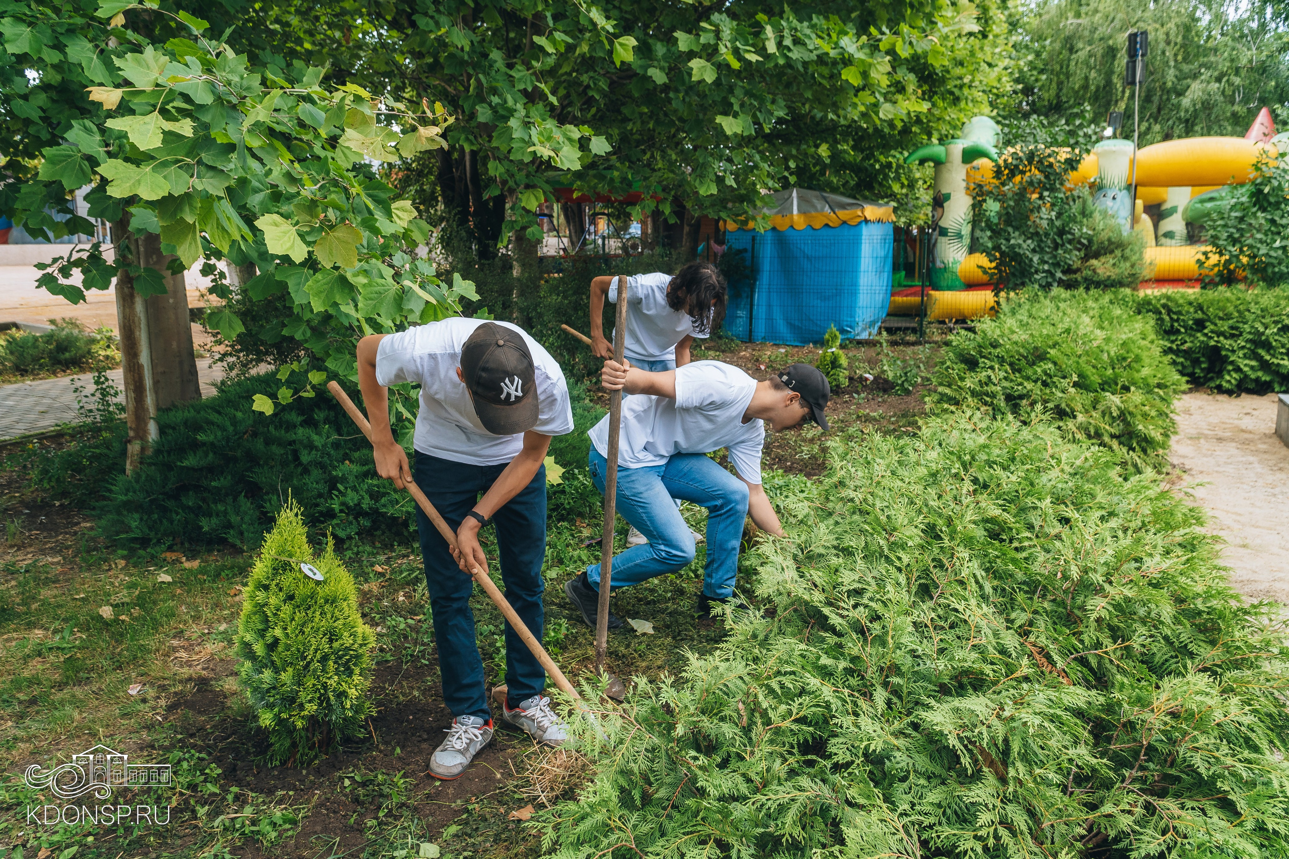 «Сад Памяти». Новотитаровский Дом культуры