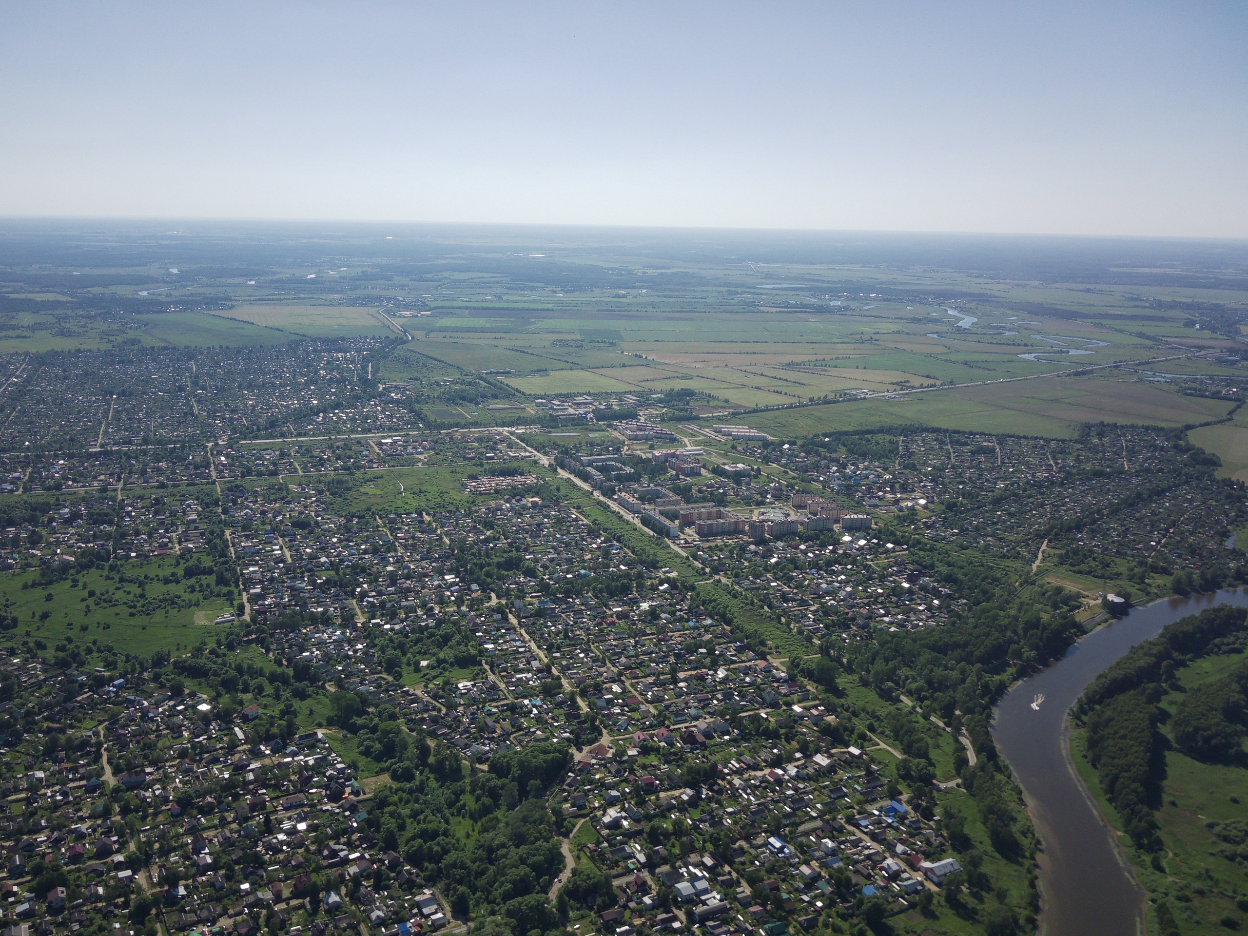 Аэросъёмка в Ярославле дрон квадрокоптер — портфолио Грибов Медиа. Фото и видеосъёмка в Ярославле | Грибов Медиа контент студия  — от 2500 ₽/час