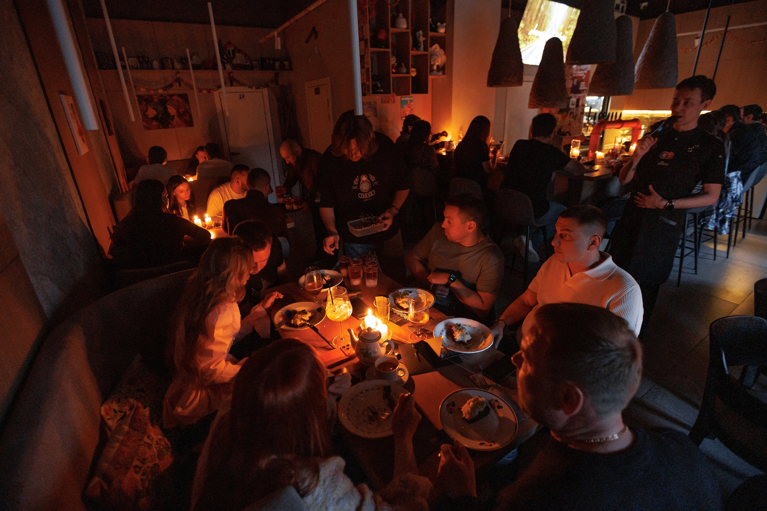 Гастроужин Поселенцы в гостях у Самозванцев