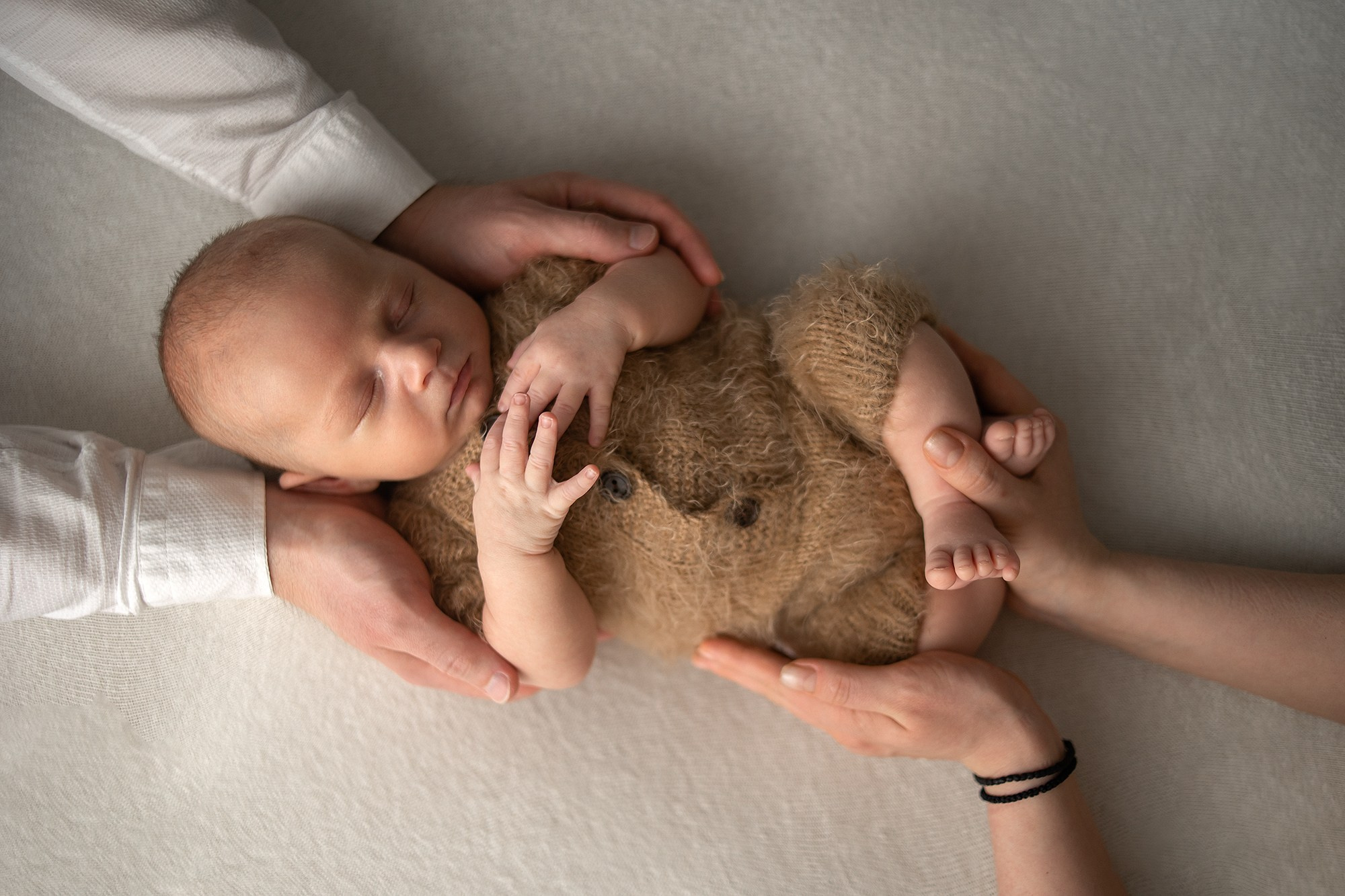 Фотосессия новорожденного у Вас дома