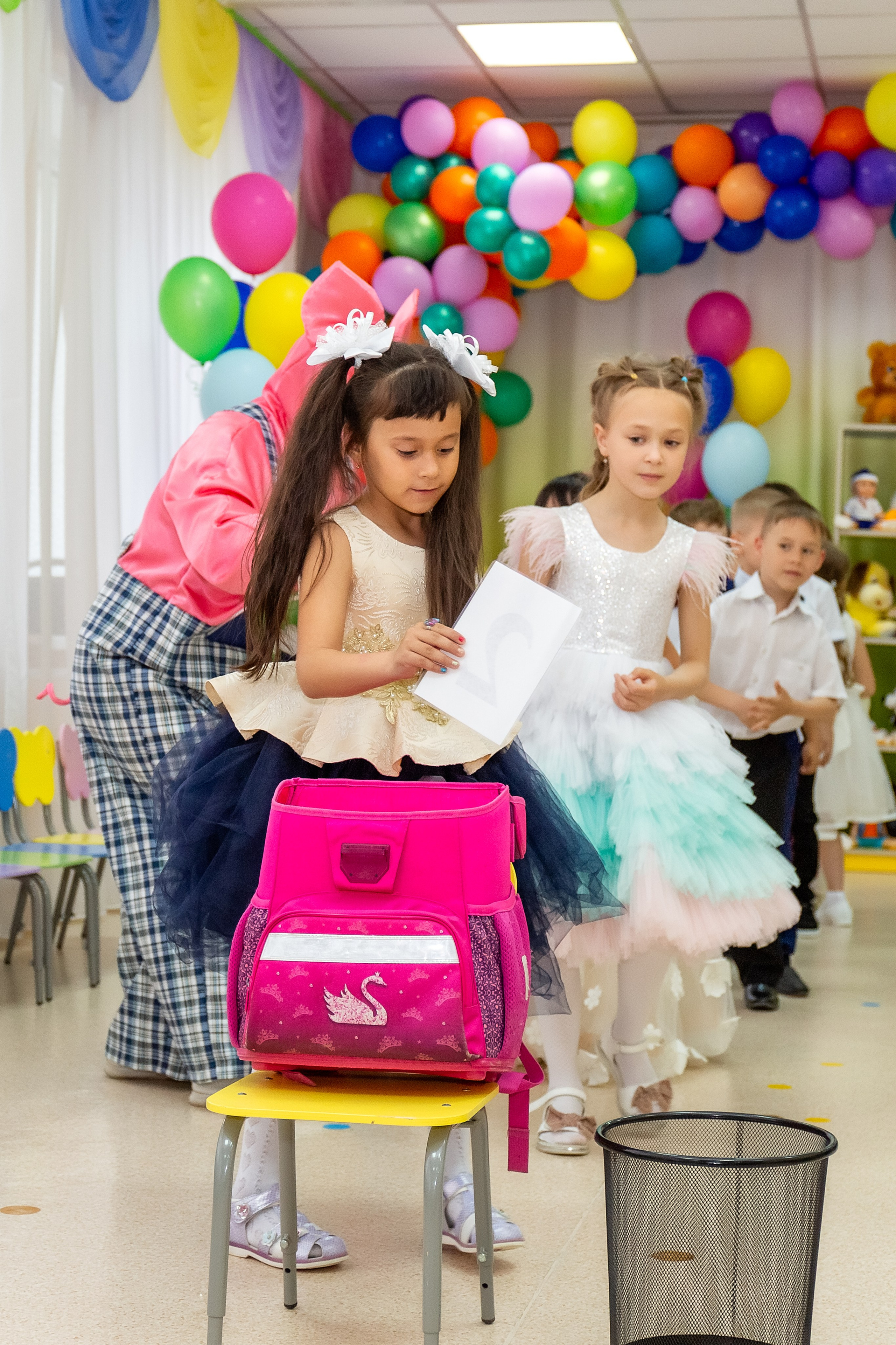 Выпускной. Детский сад «Тигрёнок». Стильный выпускной альбом Владивосток фотограф Вероника Мигачева