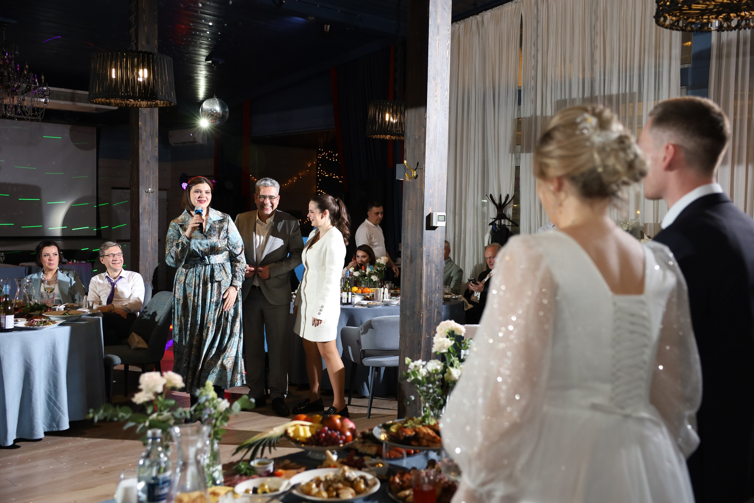 𝒜𝓇𝓉𝑒𝓂 & 𝐿𝓎𝓊𝓈𝓎𝒶 (𝓇𝑒𝓈𝓉𝒶𝓊𝓇𝒶𝓃𝓉). 𝑀𝑜𝓈𝒸𝑜𝓌. Свадебный фотограф в Санкт-Петербурге