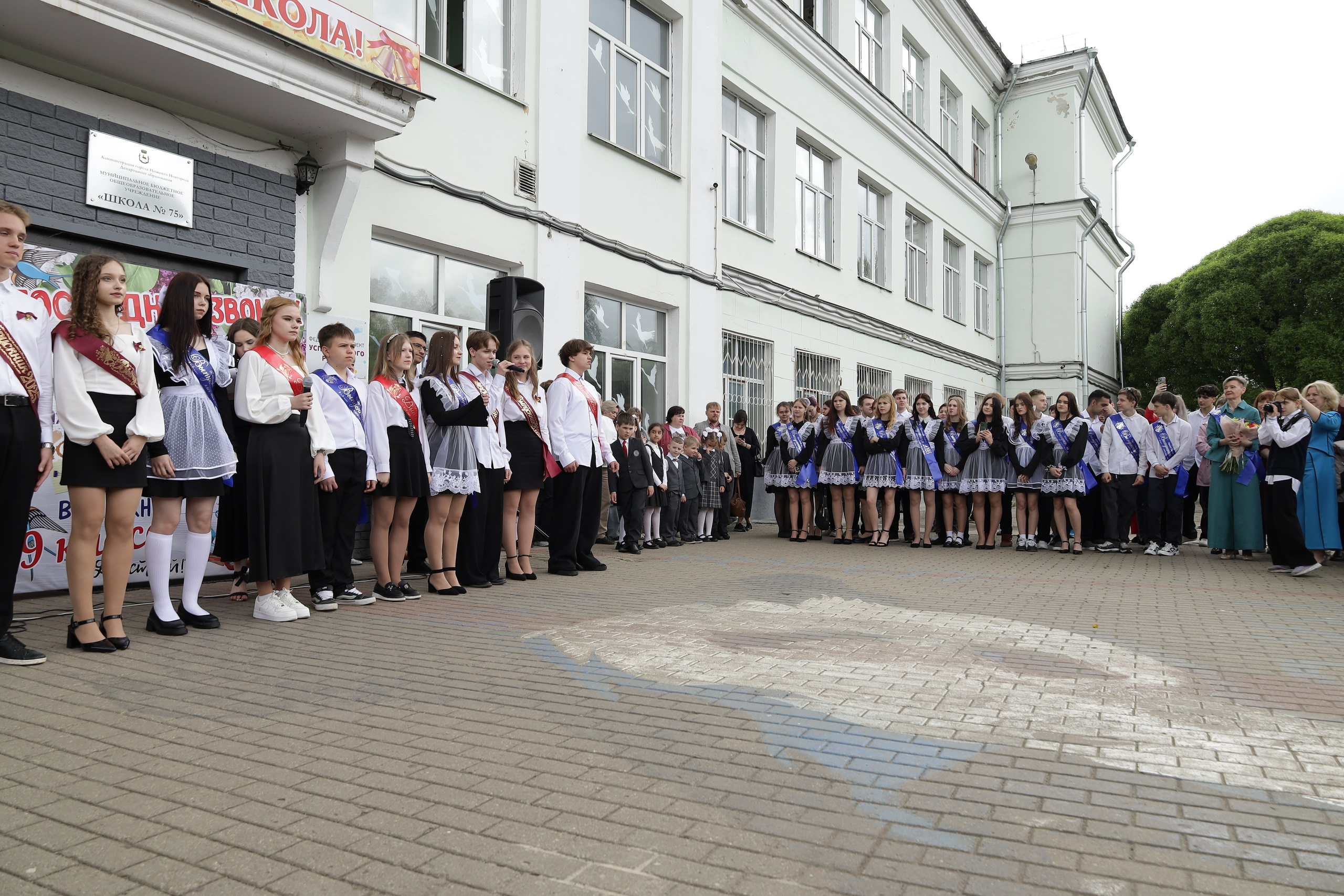 Последний звонок. Фотограф Надршина Лилия