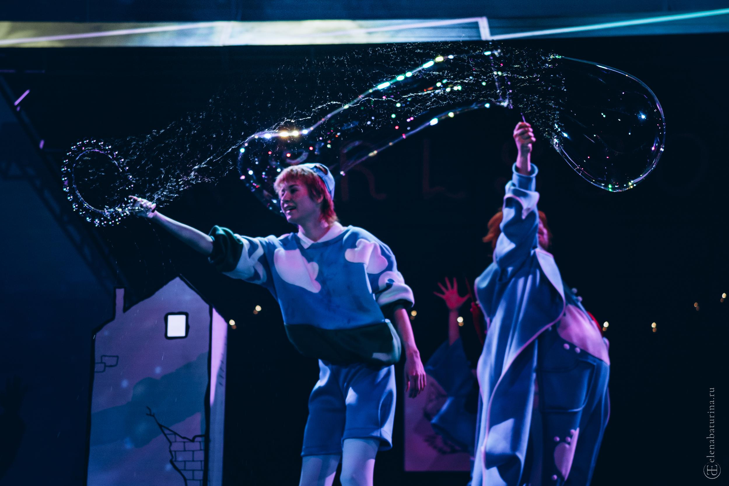 «Малыш и Карлсон». Театр Комедии им. Н. П. Акимова. Фотограф в Санкт-Петербурге Батурина Елена