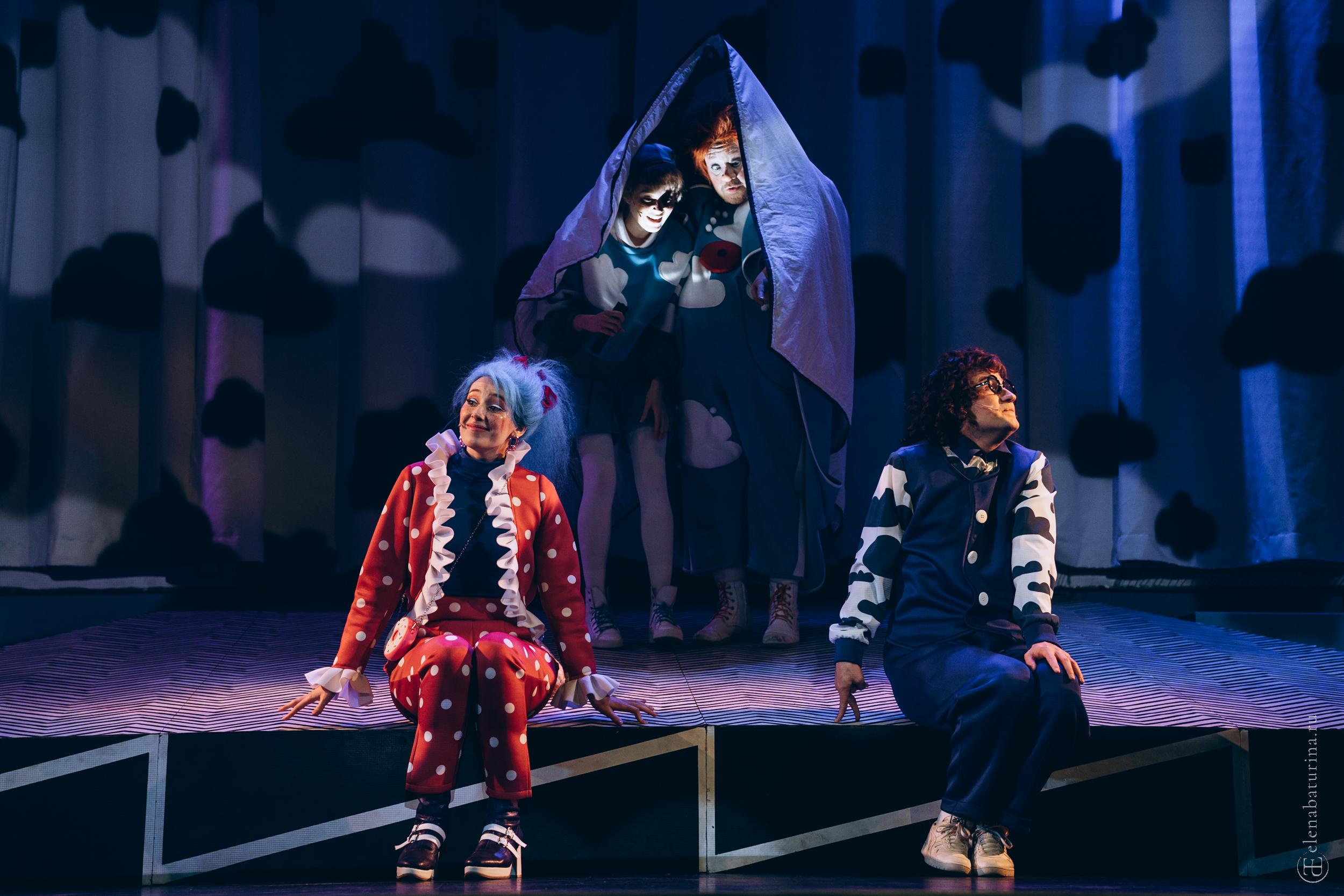 «Малыш и Карлсон». Театр Комедии им. Н. П. Акимова. Фотограф в Санкт-Петербурге Батурина Елена